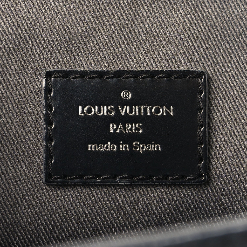 Damier Graphite Logo District PM Grey