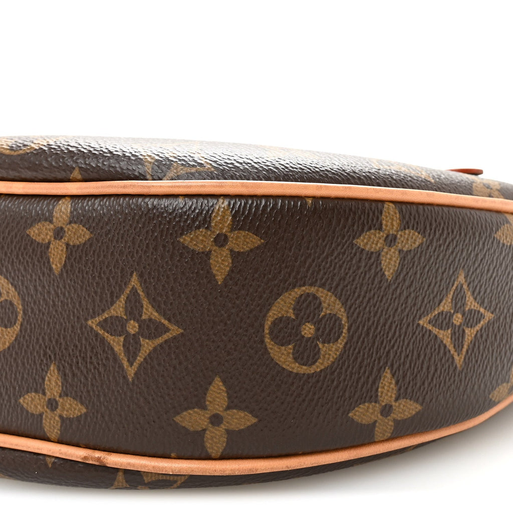 Monogram Loop