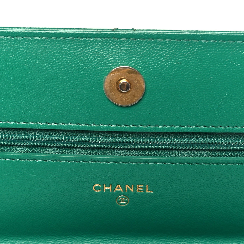 Lambskin Quilted Chanel 19 Wallet On Chain WOC Green