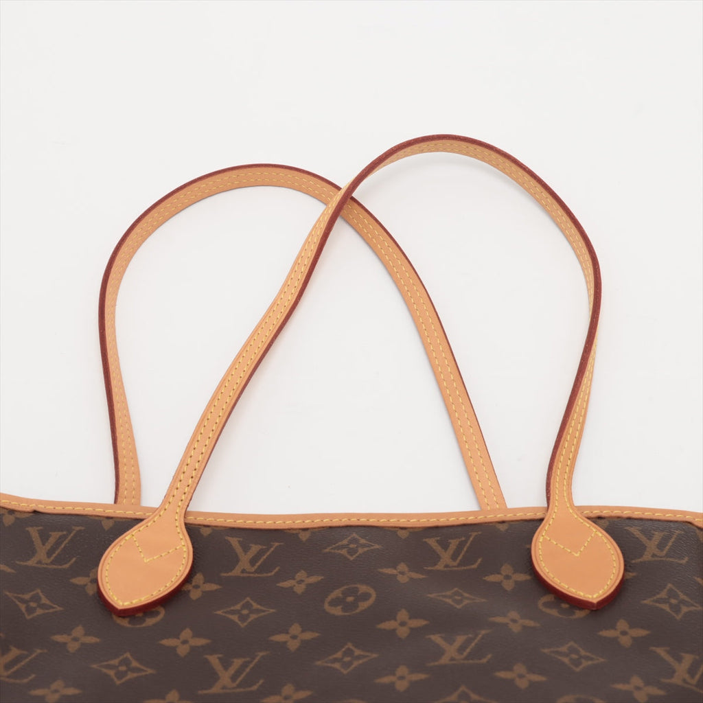 Louis Vuitton Monogram Neverfull MM Shoulder Bag