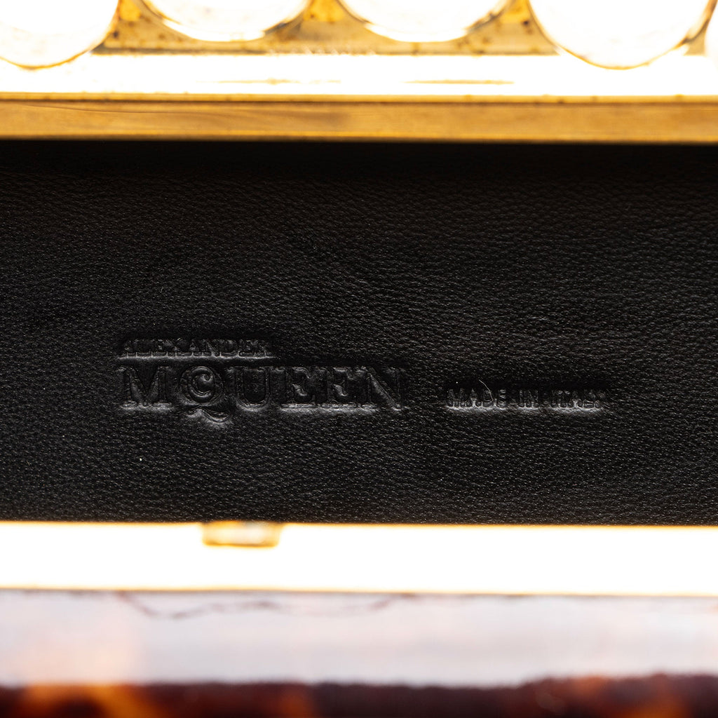 Alexander McQueen Patent Leather Tortoise Knuckle Box Clutch (SHF-rtfp8U)