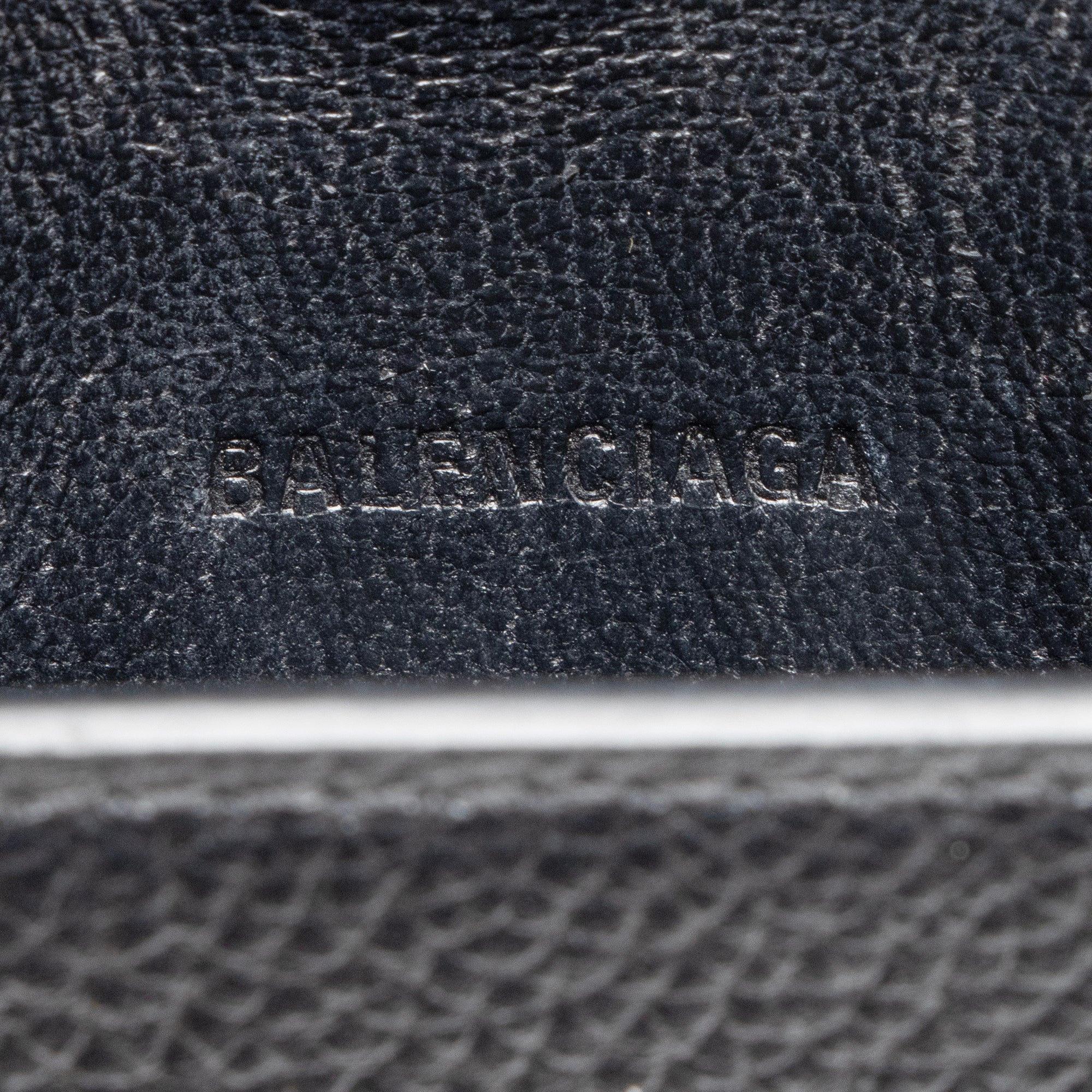 Balenciaga Grained Calfskin Logo Cash Phone Card Holder Flap Bag (SHF-23466)
