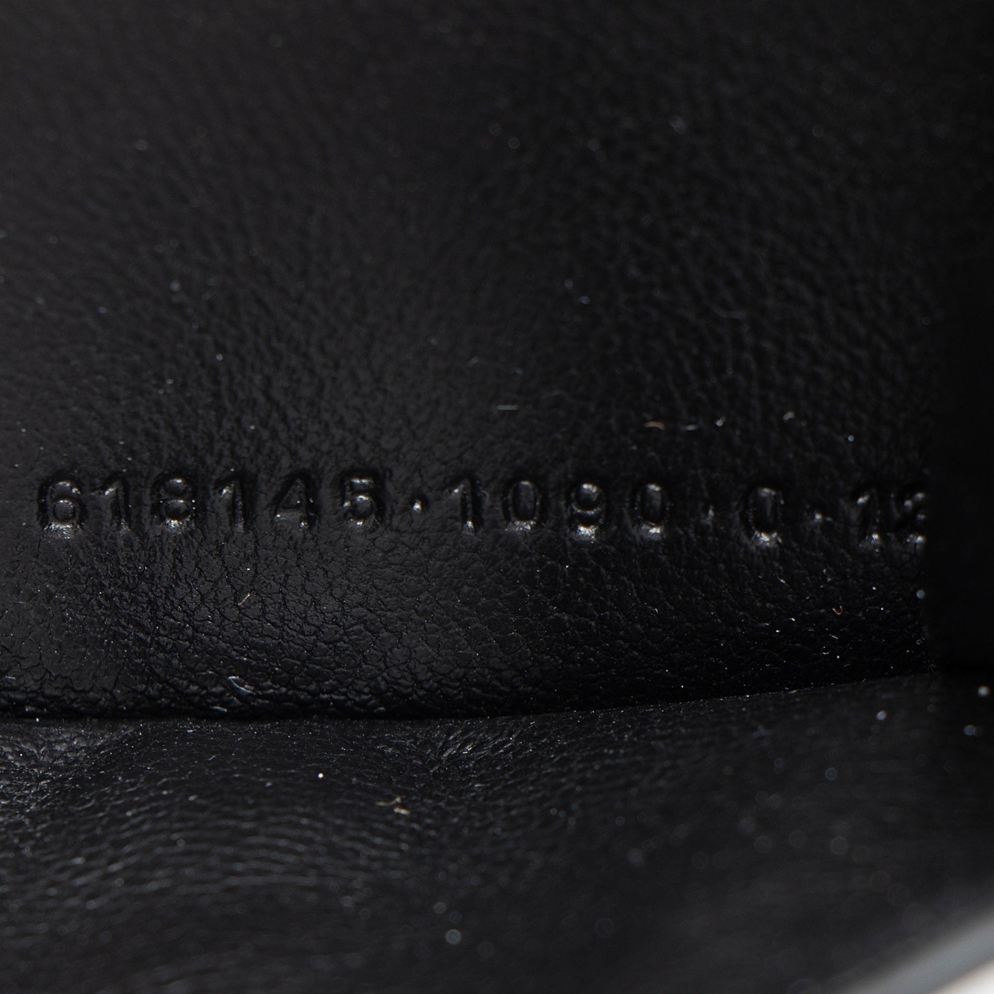 Balenciaga Grained Calfskin Logo Cash Mini Wallet on Chain (SHF-uR1F9W)