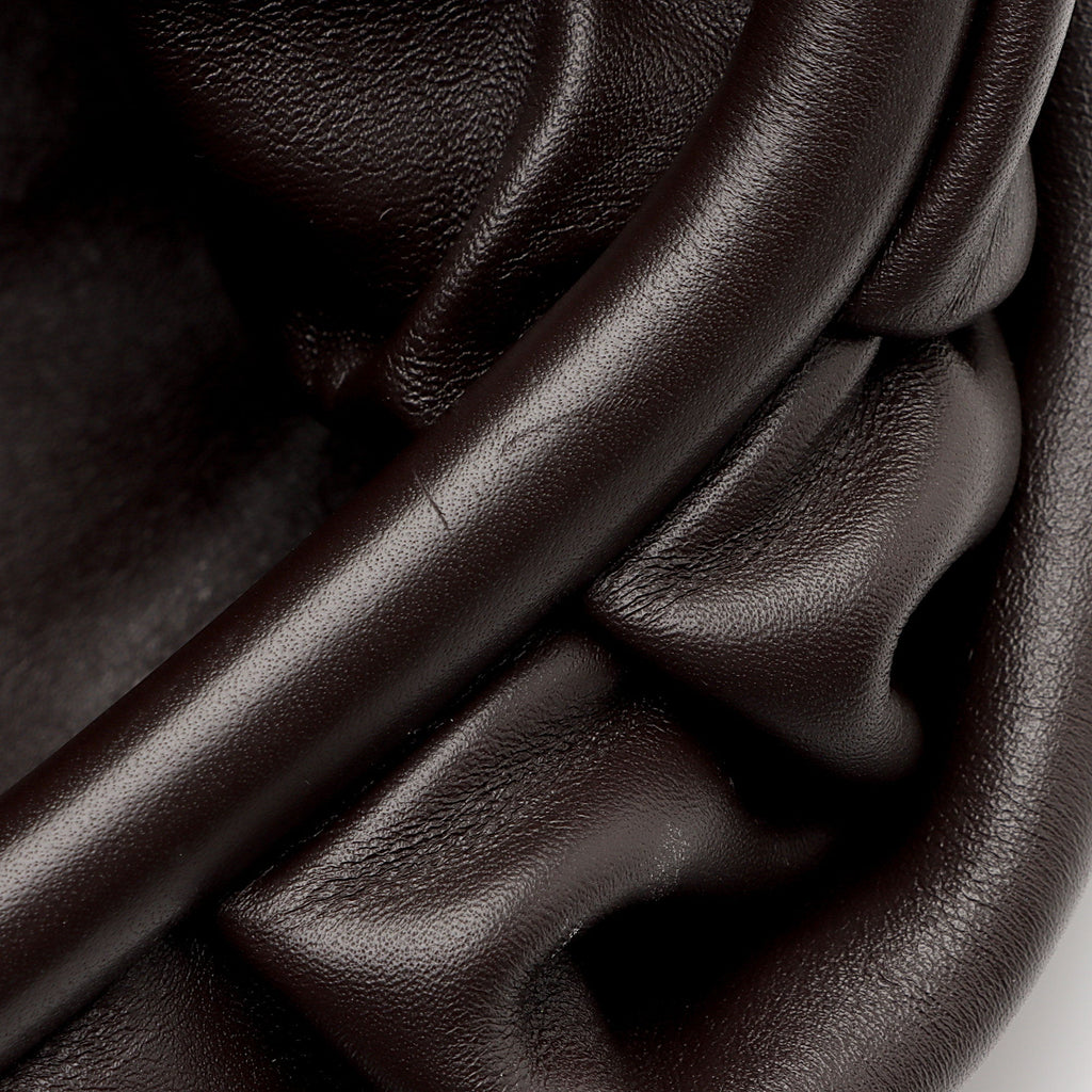 Bottega Veneta Calfskin The Pouch Clutch (SHF-3lPp9s)