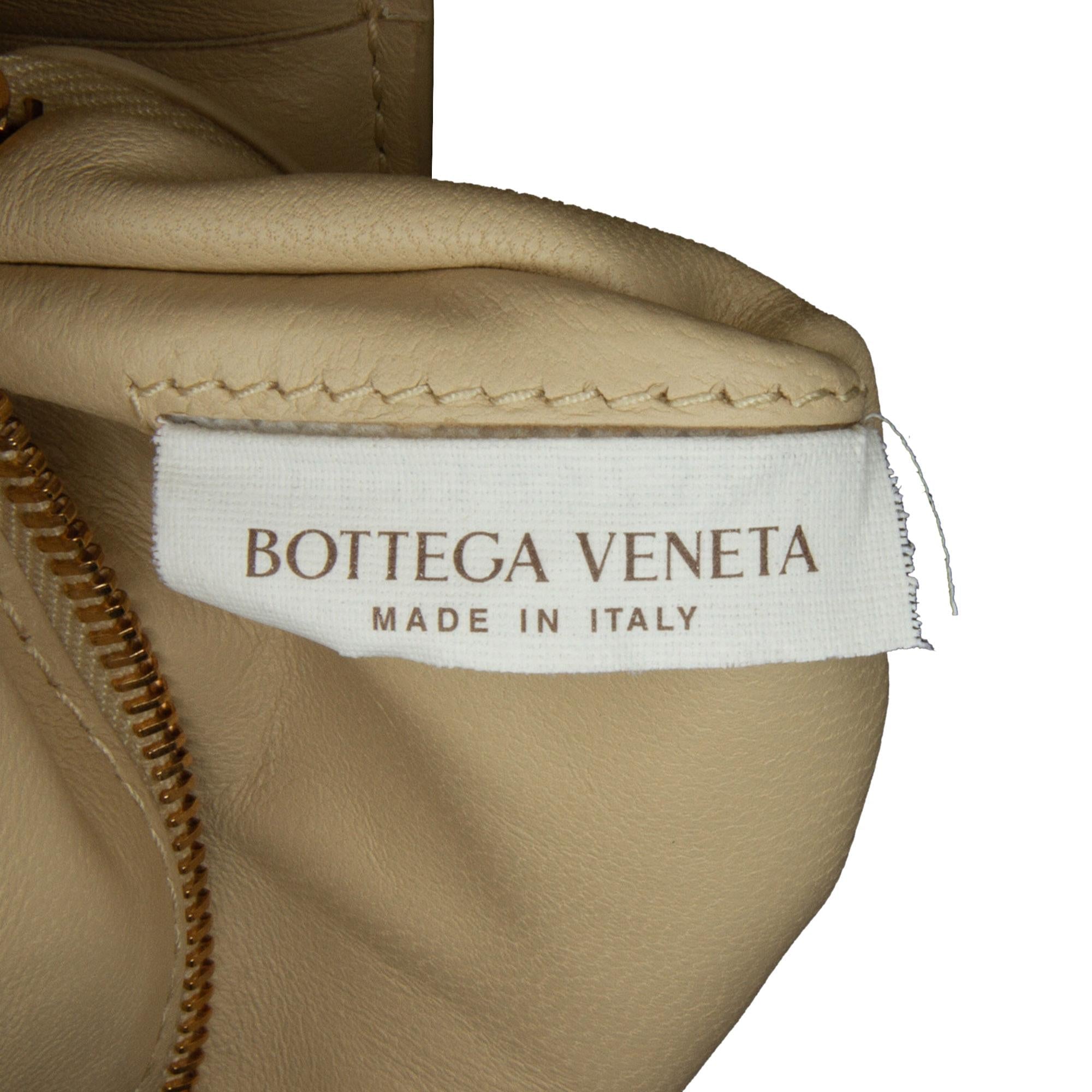 Bottega Veneta Intrecciato Lambskin Padded Chain Cassette (SHG-hg8jMi)