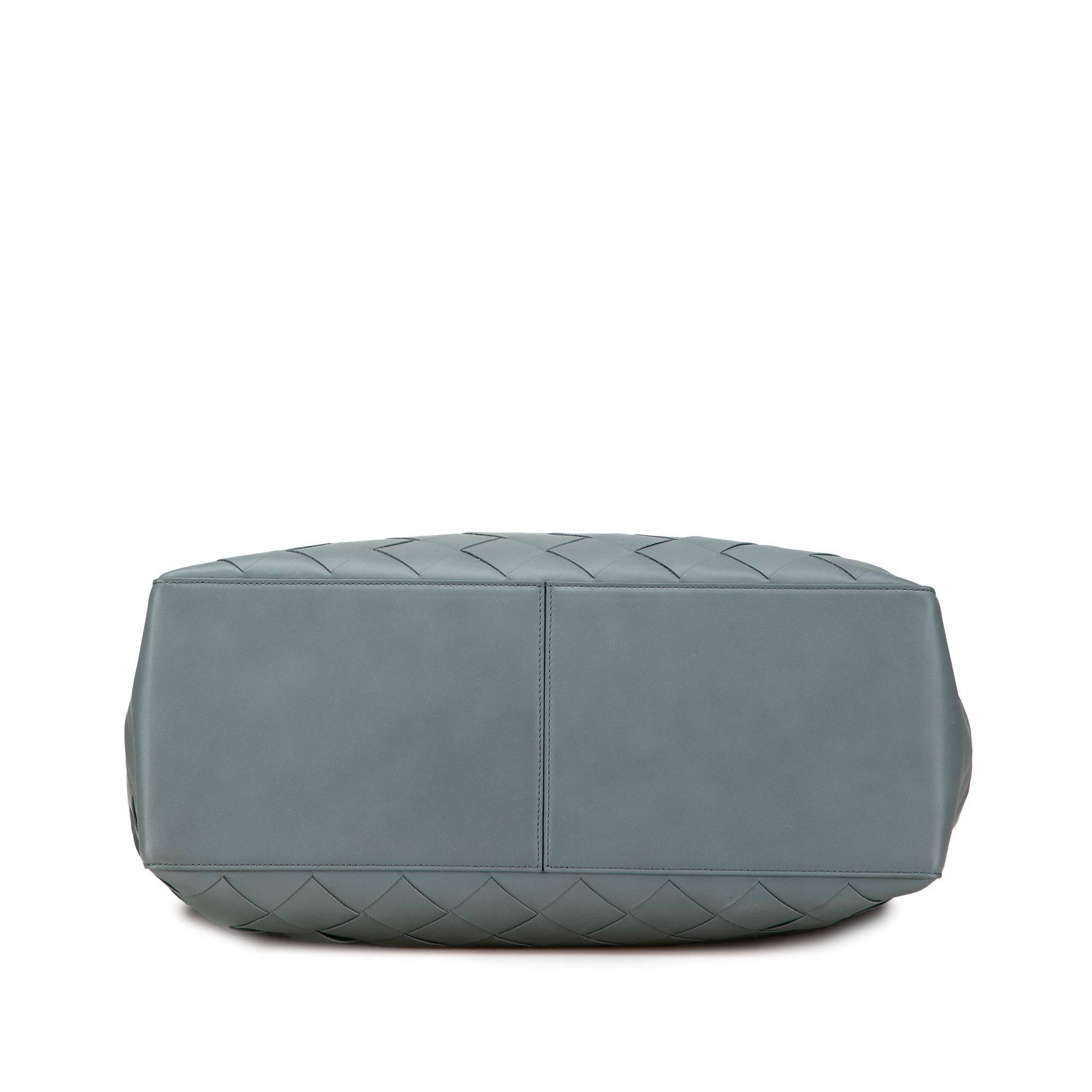 Bottega Veneta Lambskin Maxi Intrecciato Tote