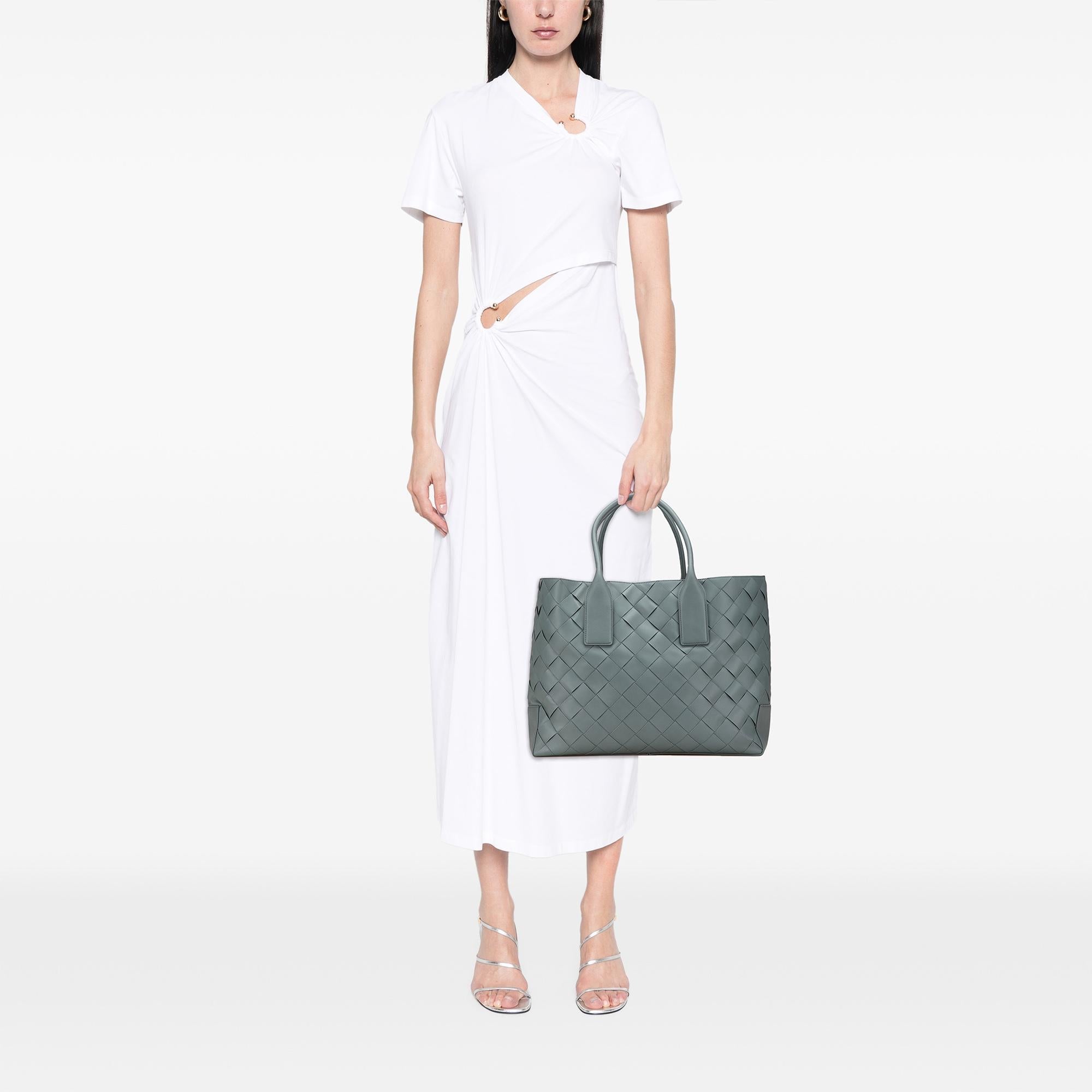 Bottega Veneta Lambskin Maxi Intrecciato Tote