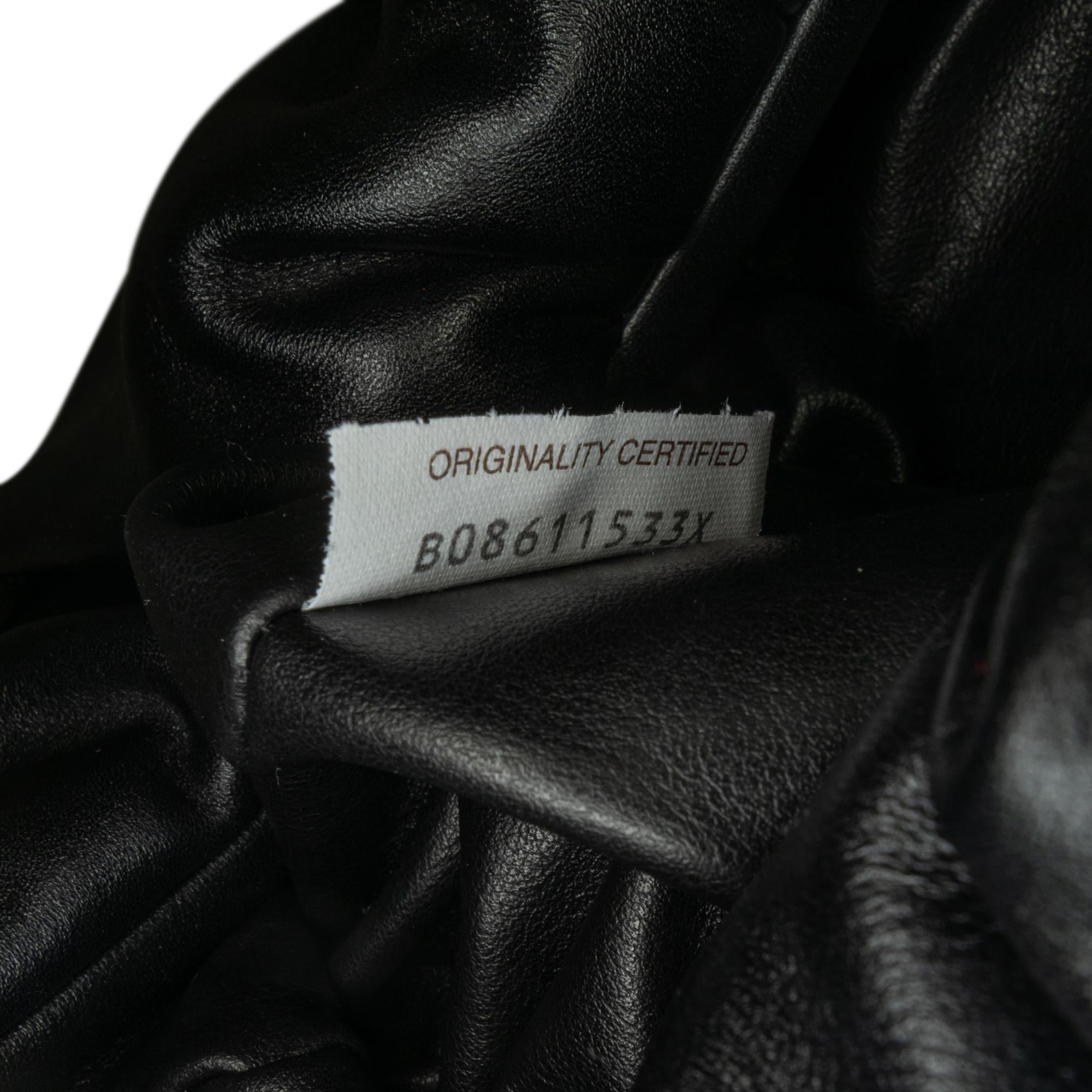 Bottega Veneta Lambskin The Shoulder Pouch (SHG-J0ldgd)