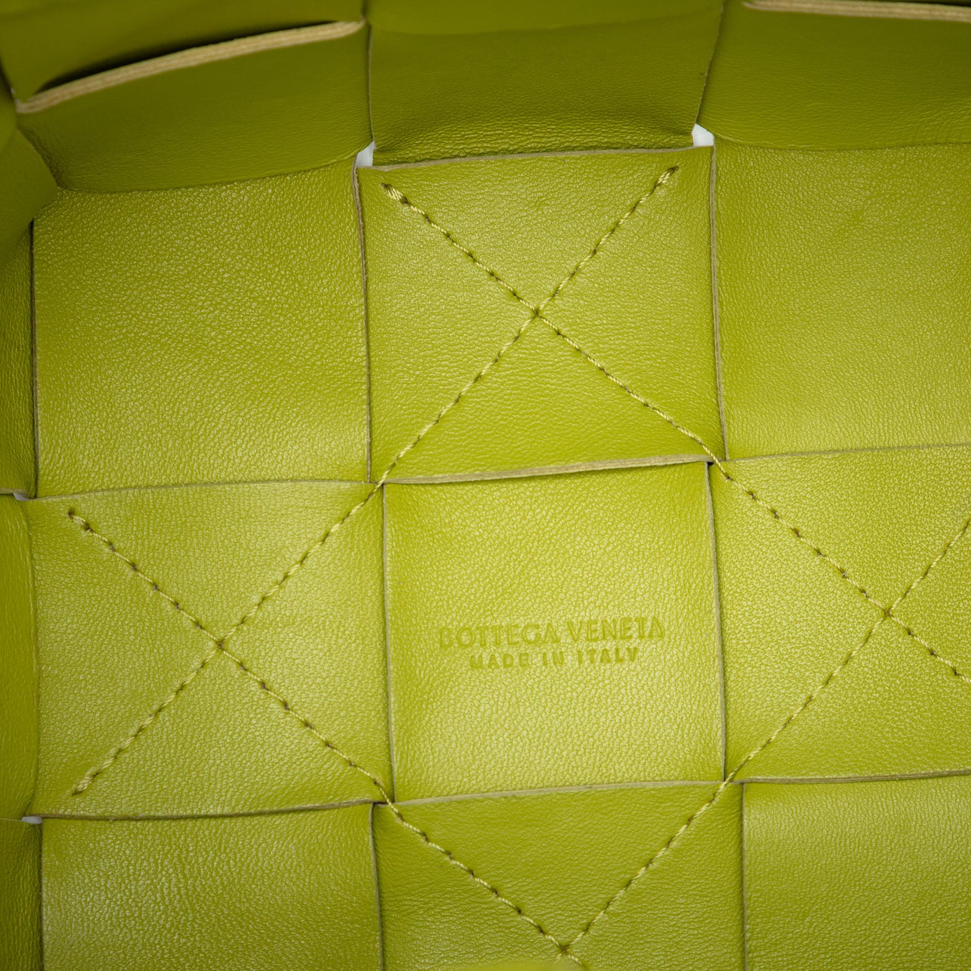 Bottega Veneta Small Nappa Maxi Intrecciato Cassette Bucket Bag