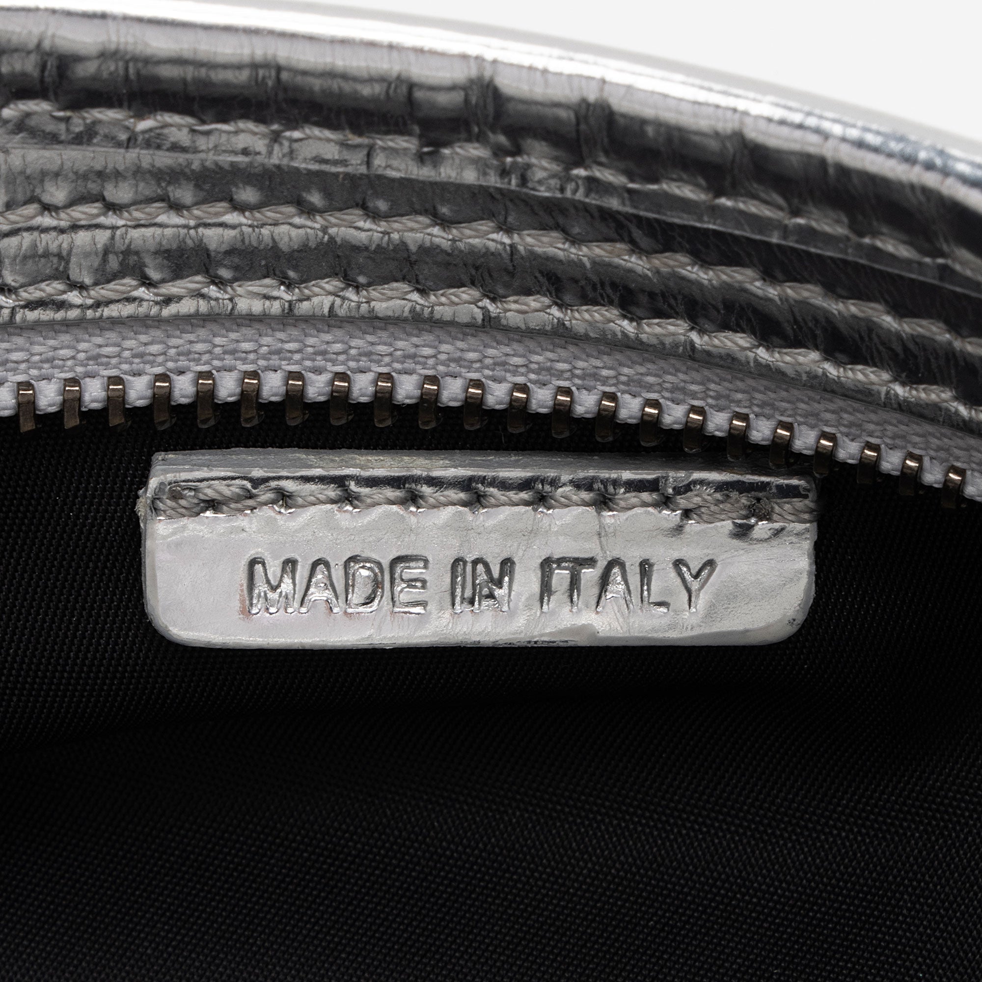 Burberry Beat Check Small Shoulder Bag (SHF-jOlsCX)