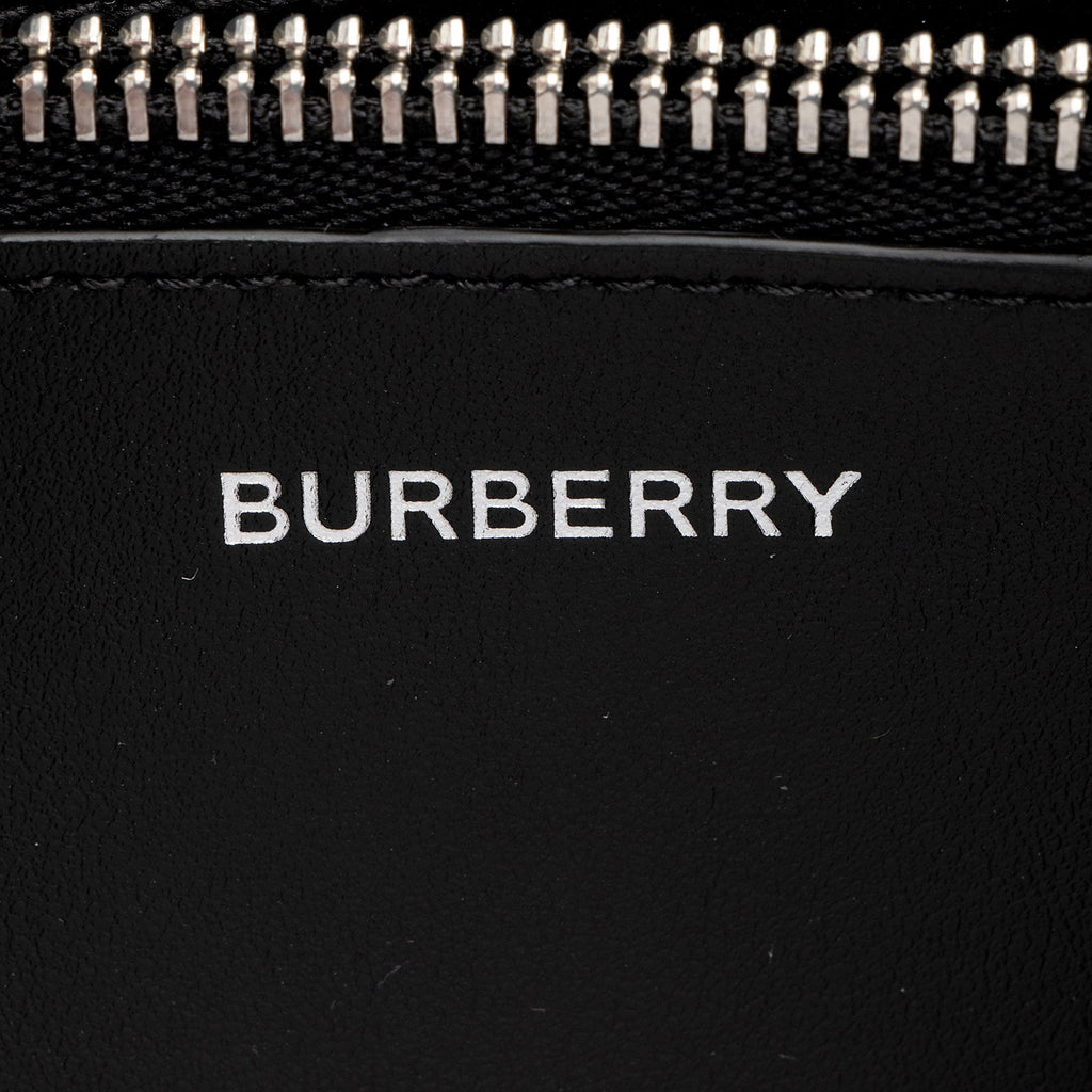 Burberry Calfskin Embossed Logo Elmore Zip Around Wallet (SHF-s1Fg80)