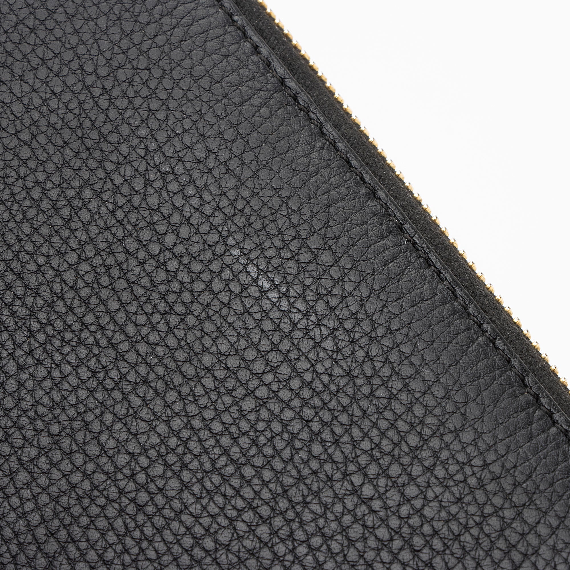 Burberry Calfskin House Check Renfrew Zip Around Wallet (SHF-B5VVSw)