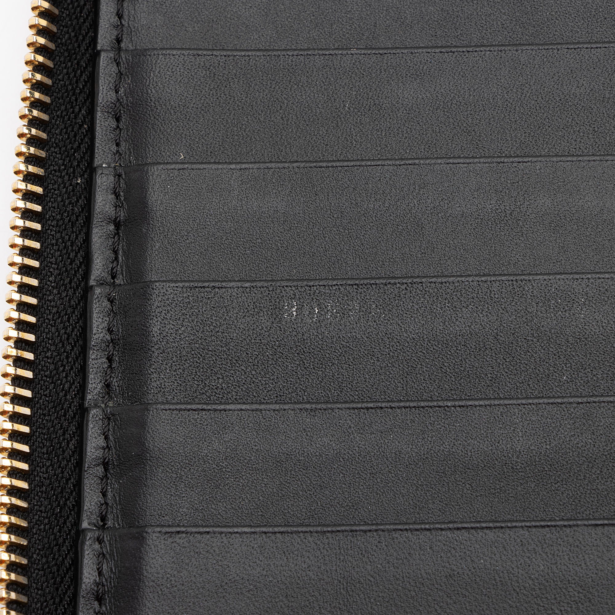 Burberry Calfskin House Check Renfrew Zip Around Wallet (SHF-B5VVSw)