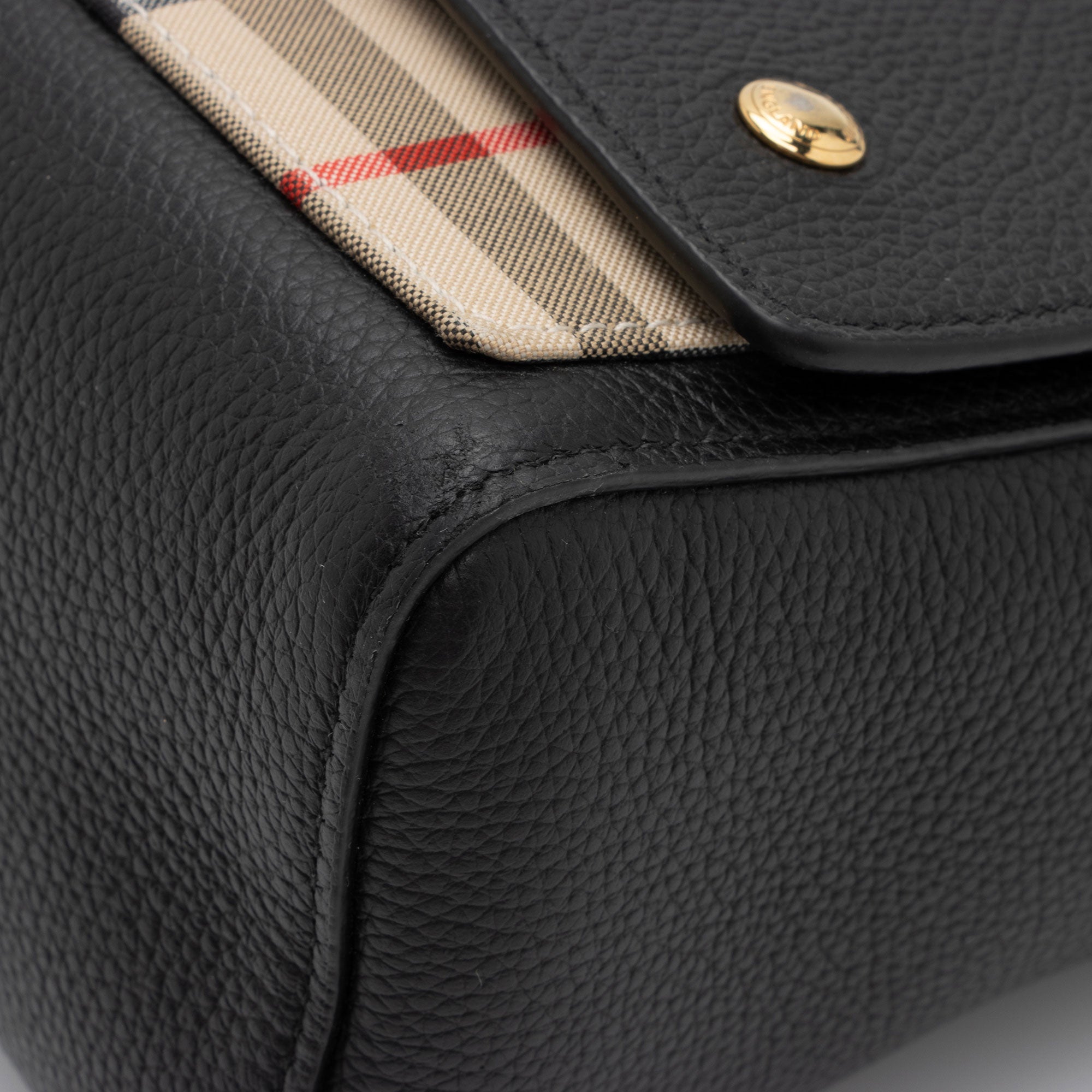 Burberry Calfskin Vintage Check Note Bag (SHF-YDSiux)