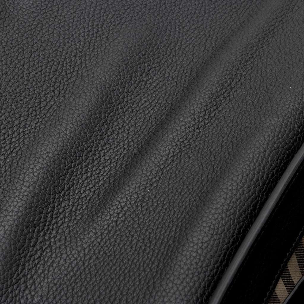 Burberry Calfskin Vintage Check Note Bag (SHF-z0IcUr)