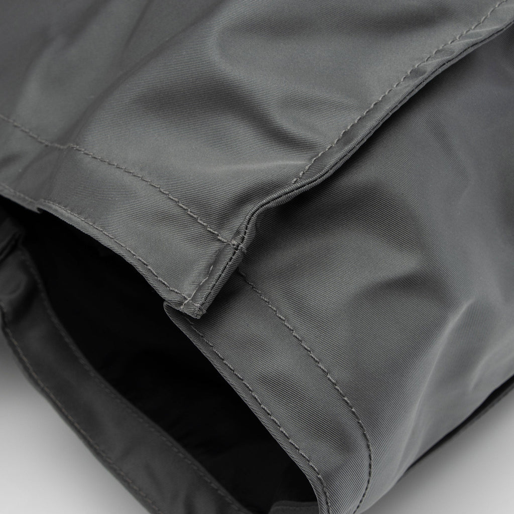 Burberry Econyl Trench Tote (SHF-A88L2j)