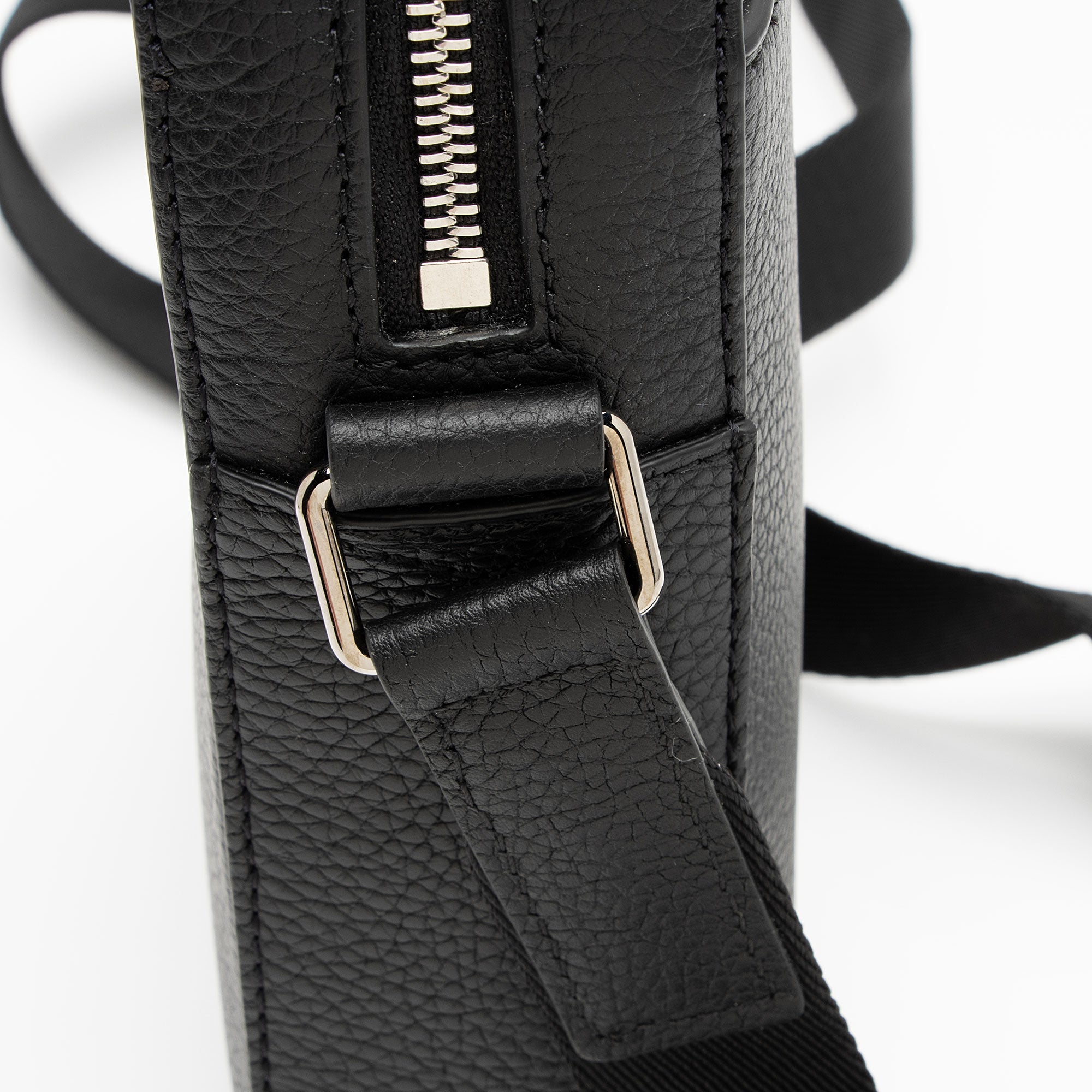 Burberry Embossed Leather Thornton Crossbody (SHF-vFPFlP)