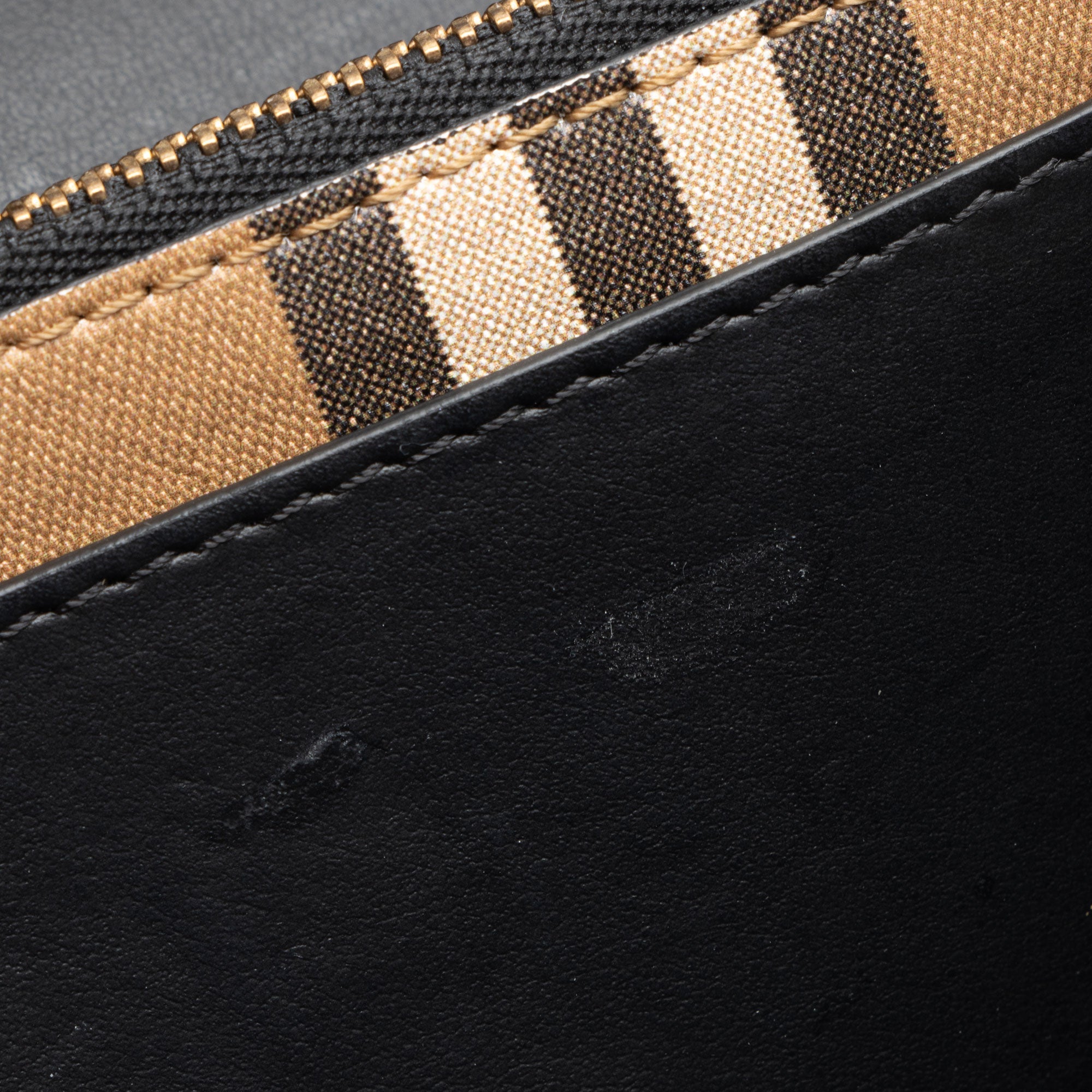 Burberry House Check Henley Chain Wallet