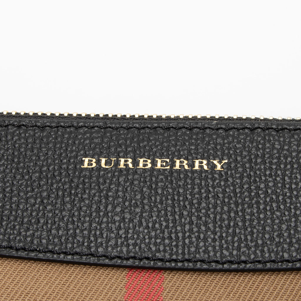 Burberry House Check Peyton Clutch (SHF-SzMvgy)