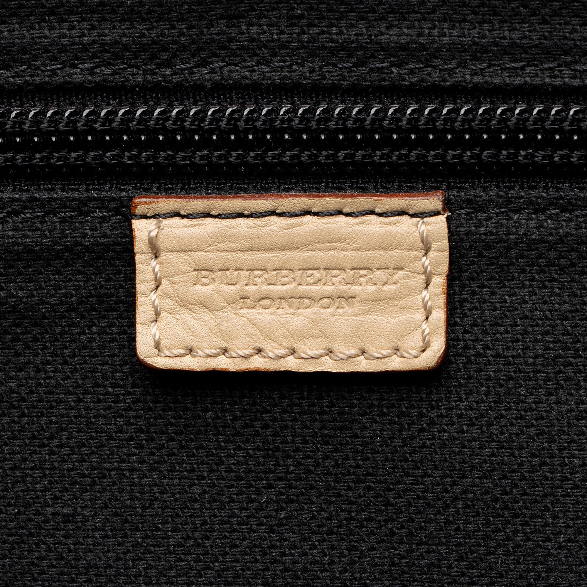 Burberry Horseferry Check Small Tote (SHF-yKj6B6)