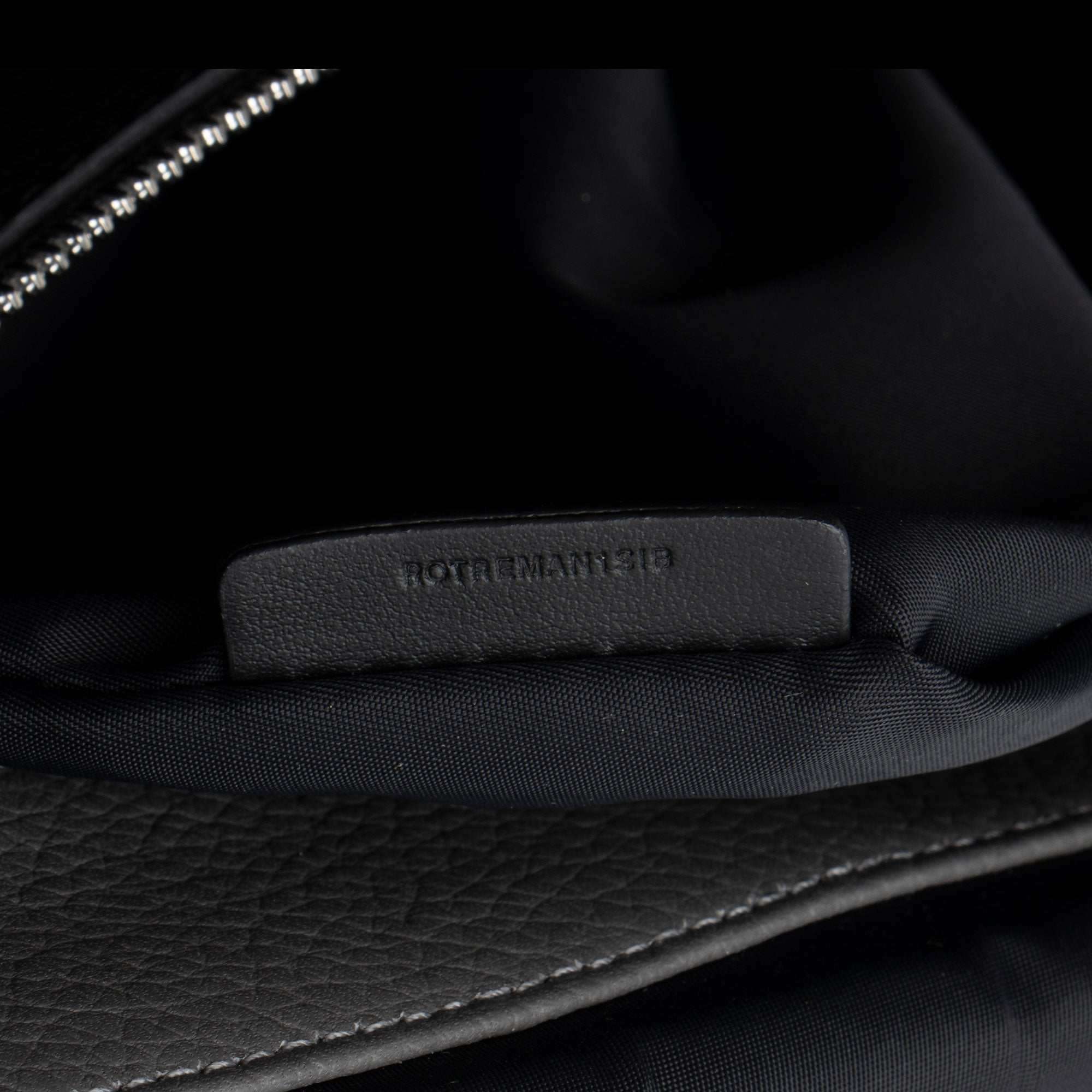 Burberry Leather Bruno Messenger (SHF-o1cptH)
