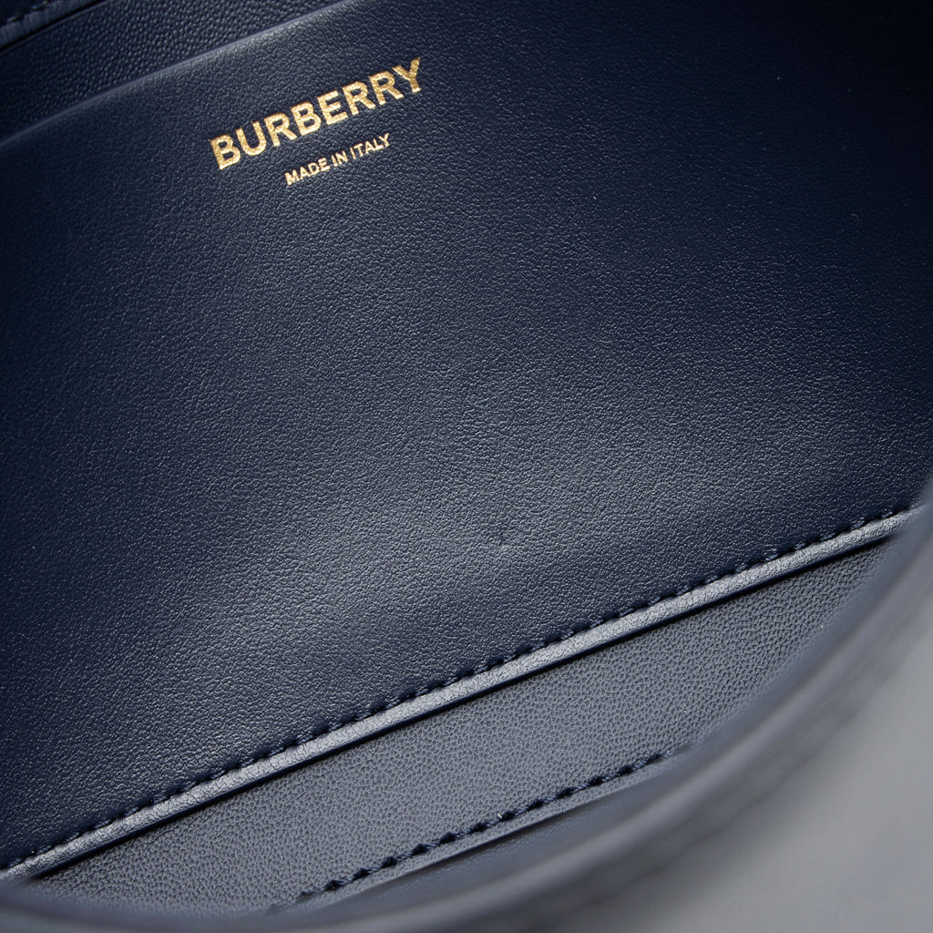 Burberry Leather Grace Medium Flap Bag (SHF-7QlJV4)