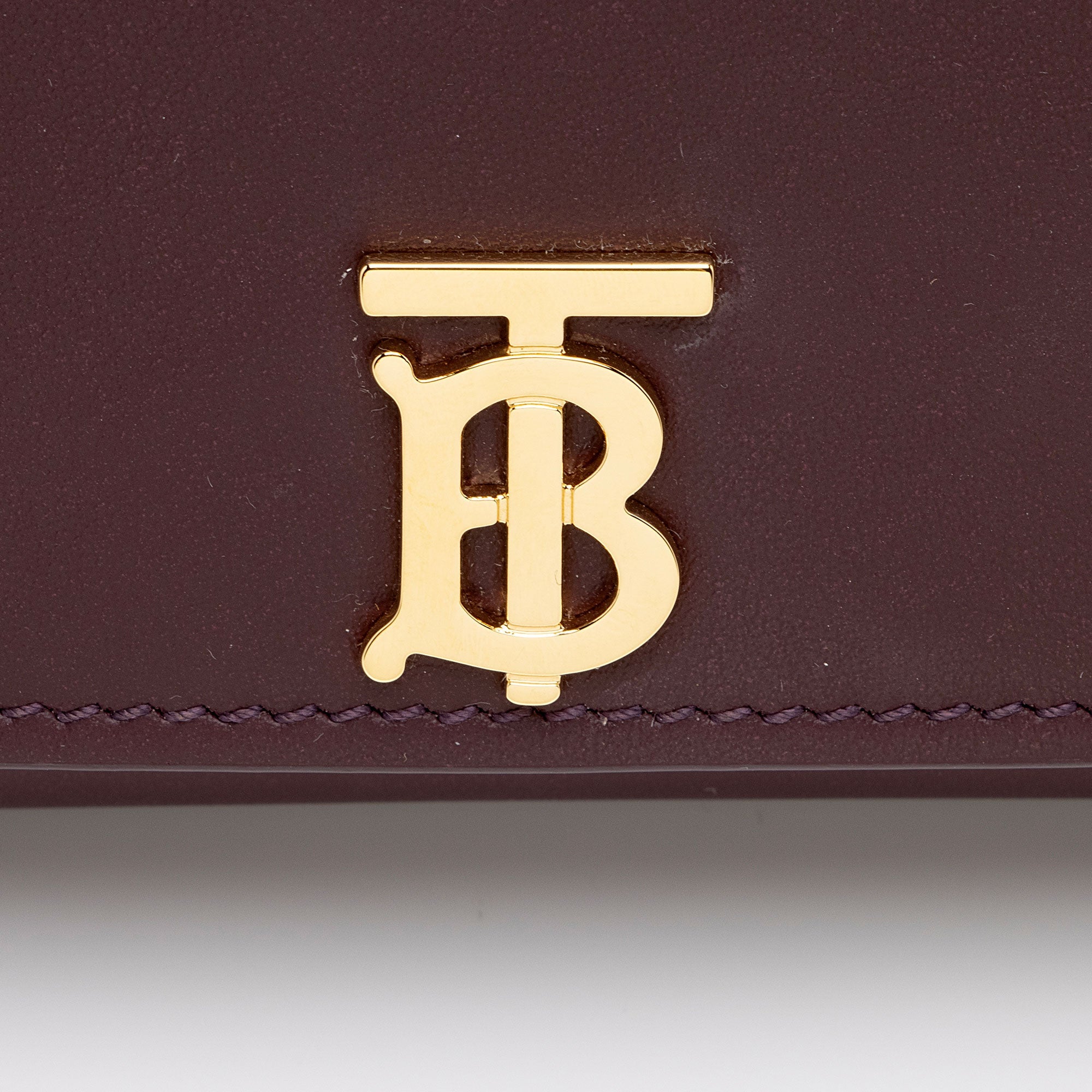 Burberry Leather Hannah Wallet on Strap (SHF-YAht6w)