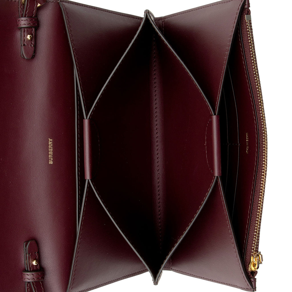 Burberry Leather Hazelmere Wallet on Strap (SHF-waAZED)