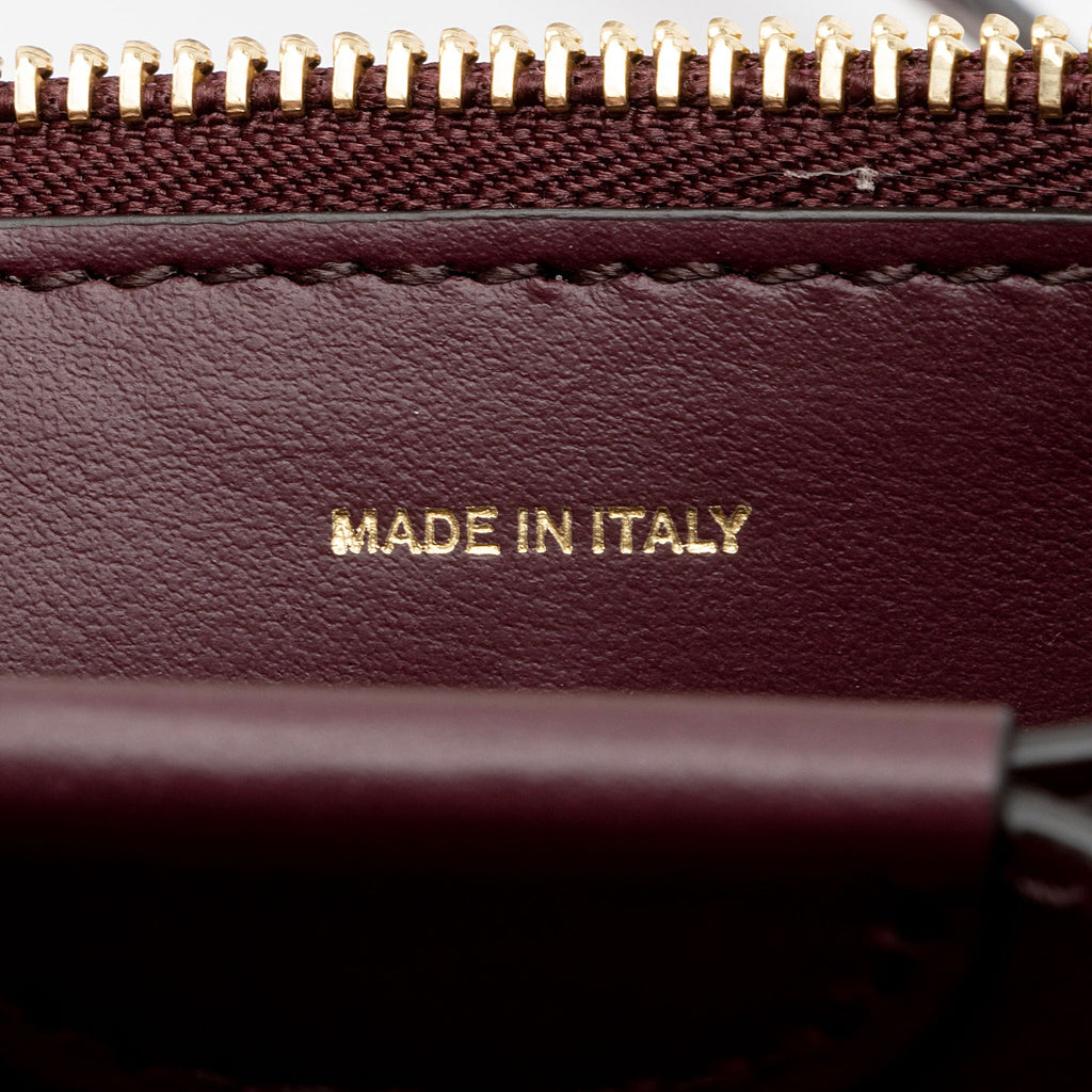 Burberry Leather Hazelmere Wallet On Strap (SHF-ggIvOR)