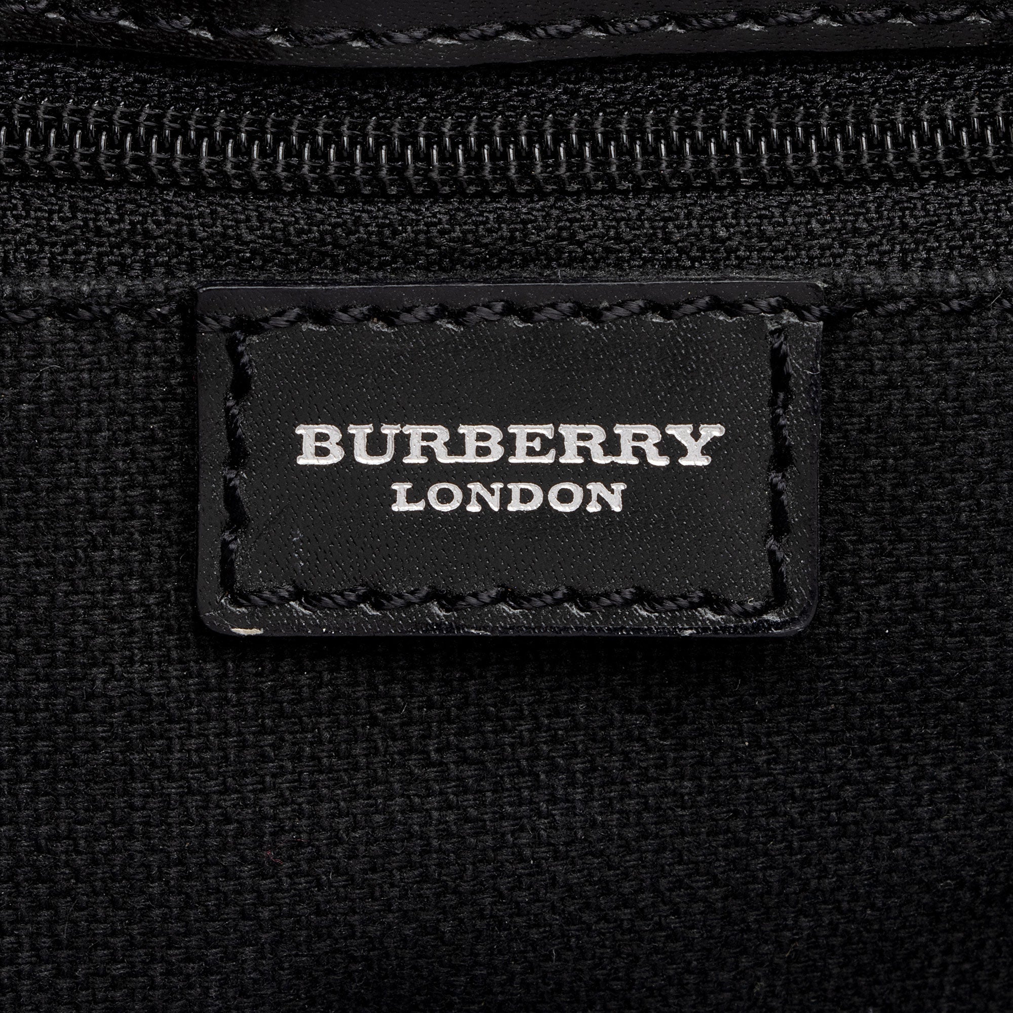 Burberry Nova Check E/W Top Handle (SHF-SILiZC)