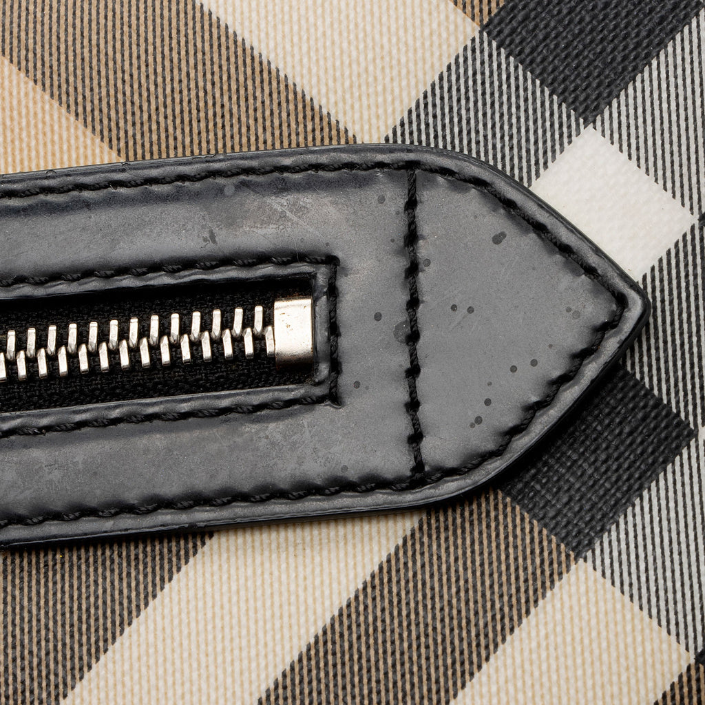 Burberry Nova Check Pocket Shoulder Bag (SHF-20RhJj)
