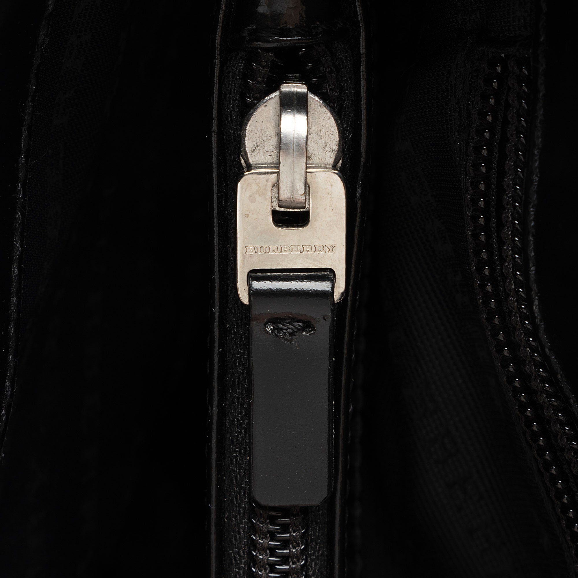 Burberry Nova Check Small Tote (SHF-C8lEws)