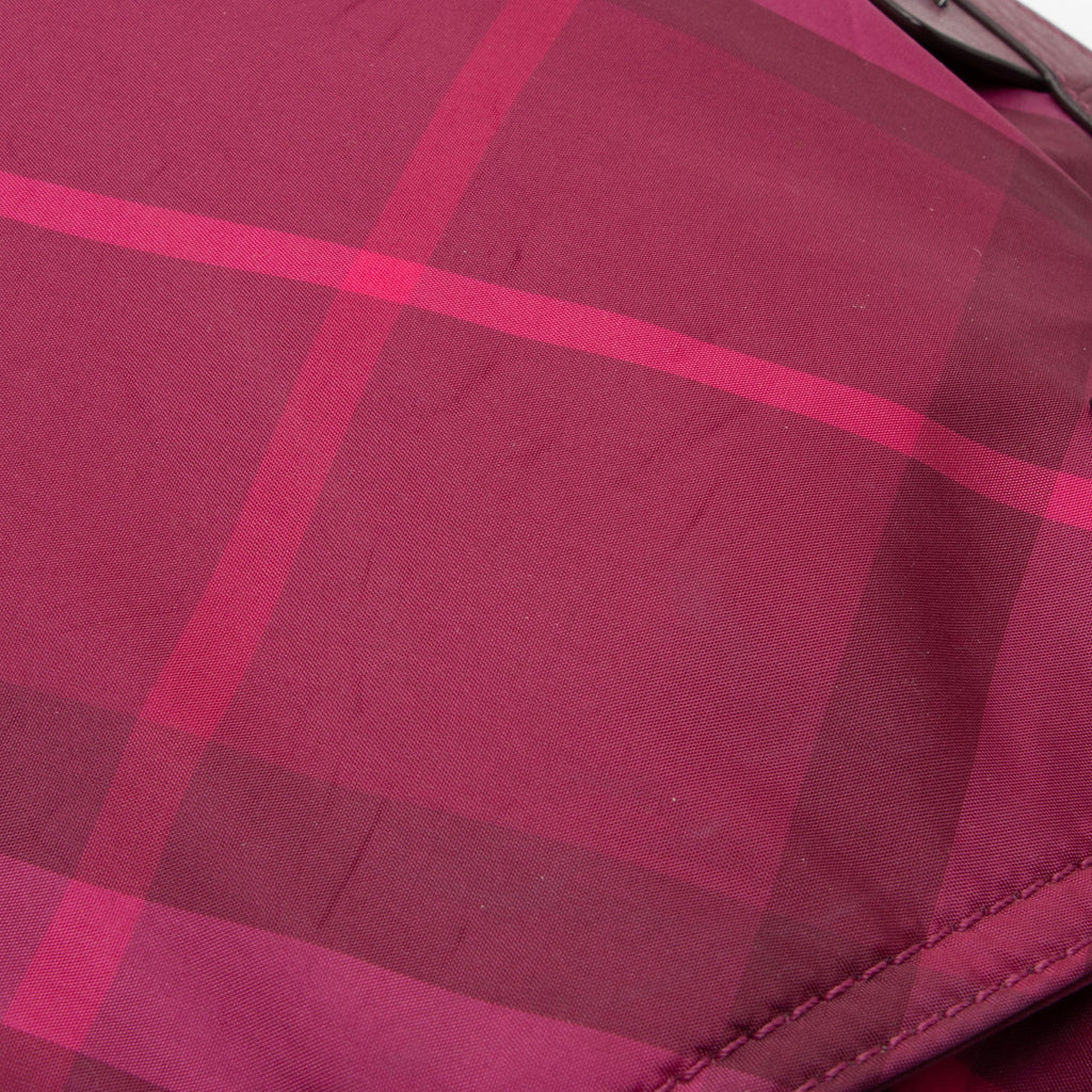 Burberry Nylon Check Buckleigh Packable Small Tote (SHF-ibEbJ7)