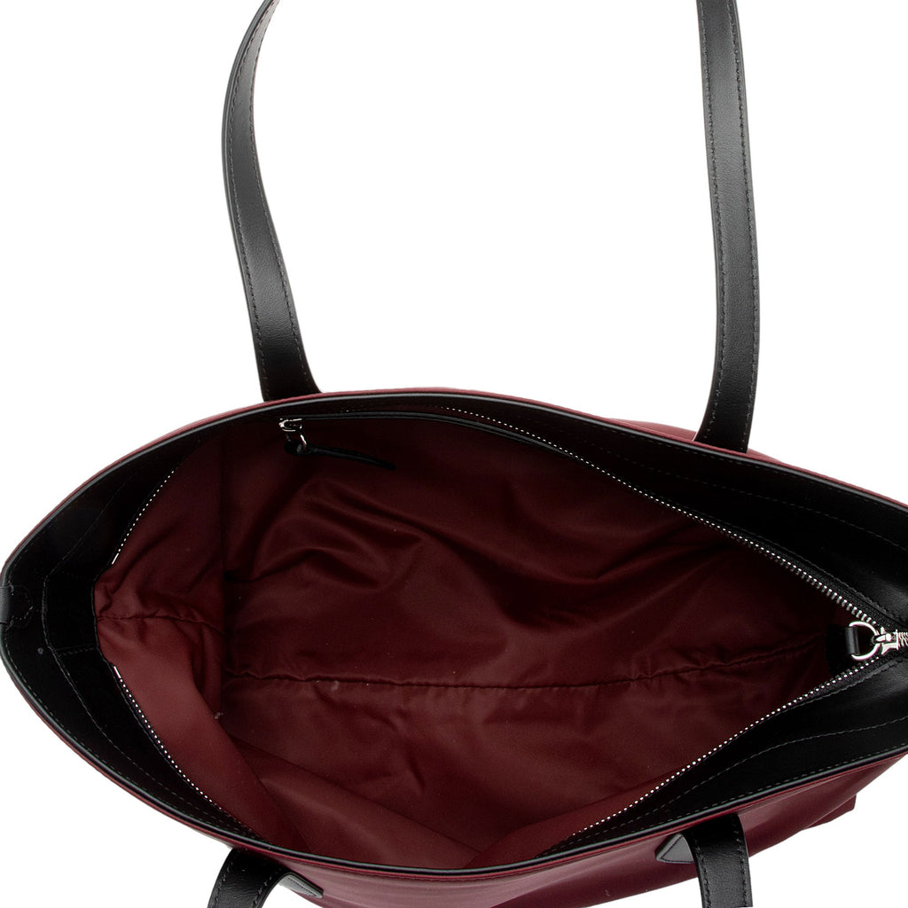 Burberry Nylon Logo Ardwell Small Tote (SHF-T5GYYS)