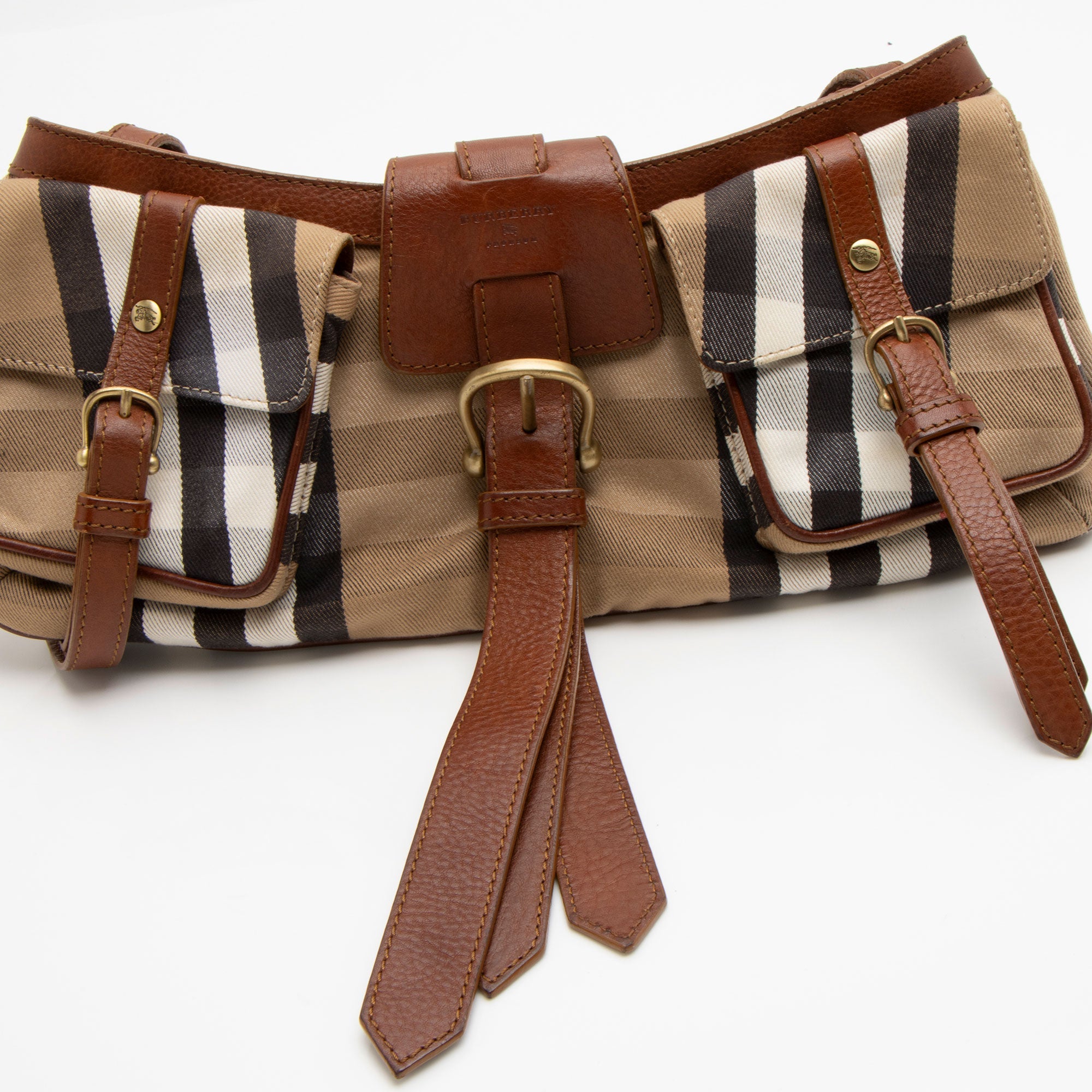 Burberry House Check Cinda Pocket Shoulder Bag (SHF-reuT4B)