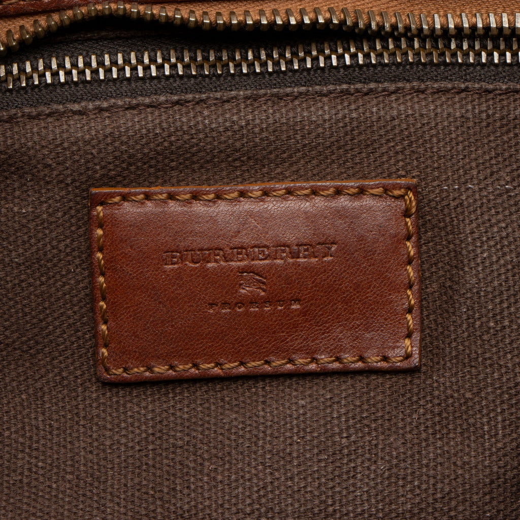 Burberry House Check Cinda Pocket Shoulder Bag (SHF-reuT4B)