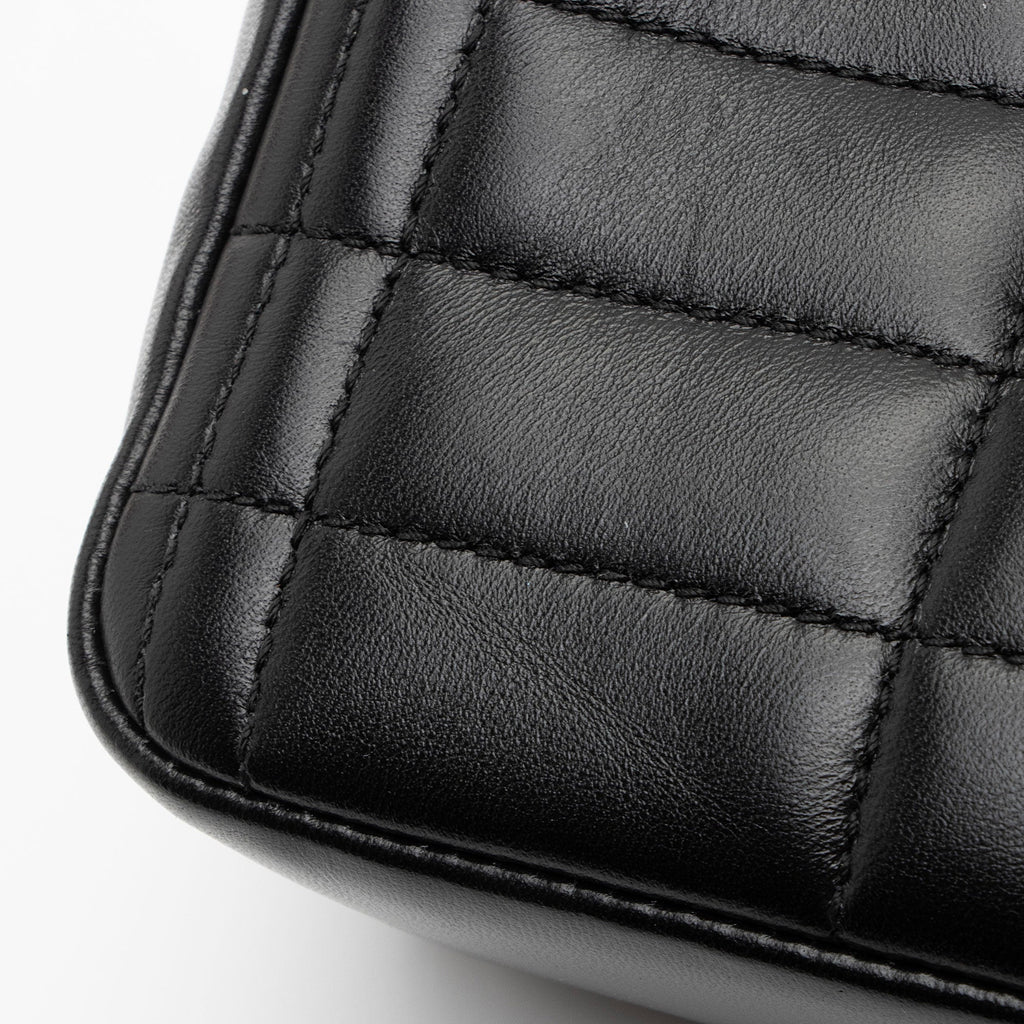 Burberry Quilted Lambskin TB Lola Chain Small Crossbody Bag (SHF-MfRHJB)