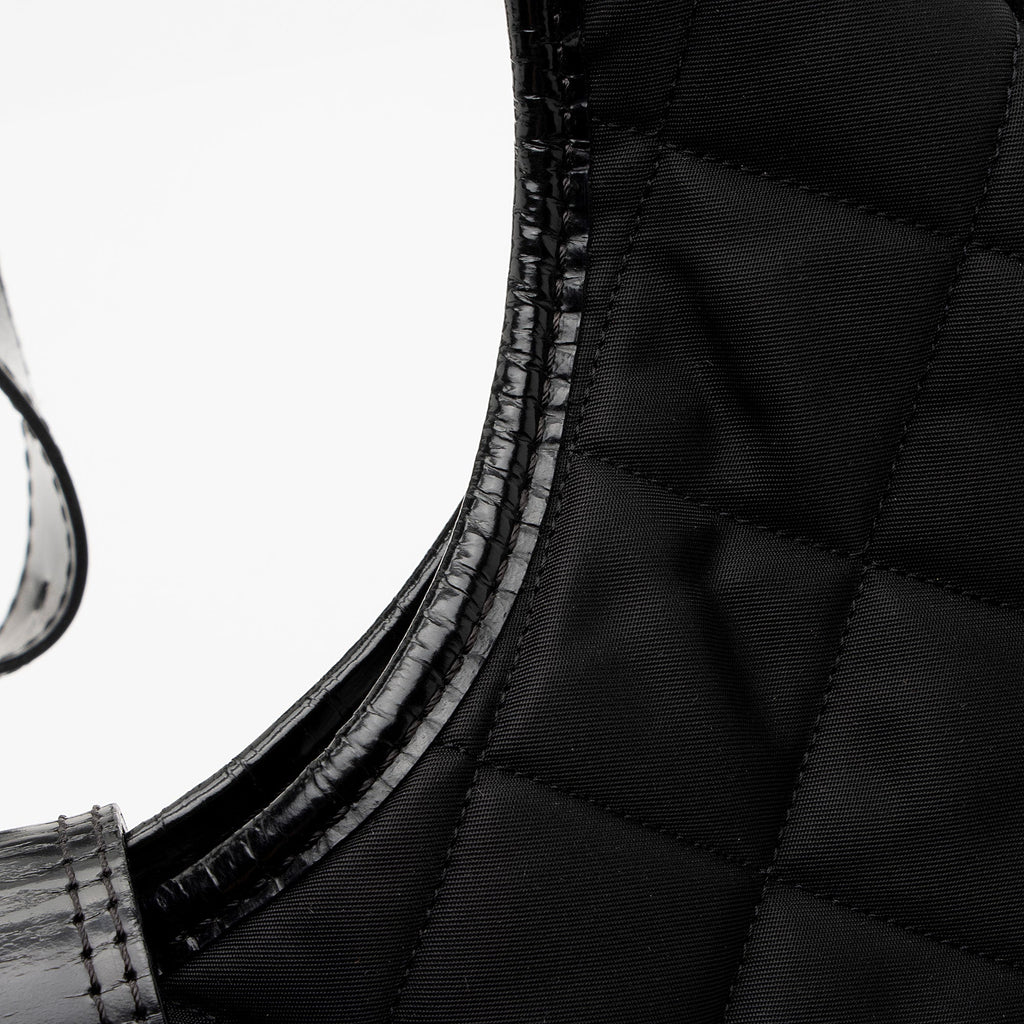 Burberry Quilted Nylon Brooke Hobo (SHF-BNs7Ro)