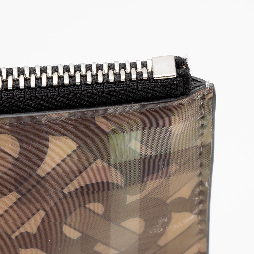 Burberry Calfskin B Hologram Flat Pouch (SHF-PFSFal)