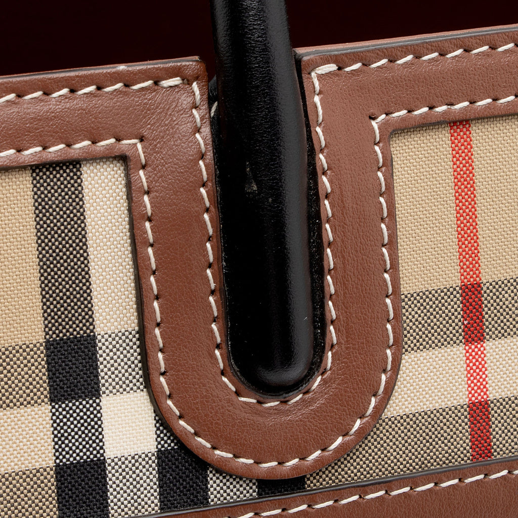 Burberry Vintage Check Smooth Calfskin Title Large Tote (SHF-NtxU8m)