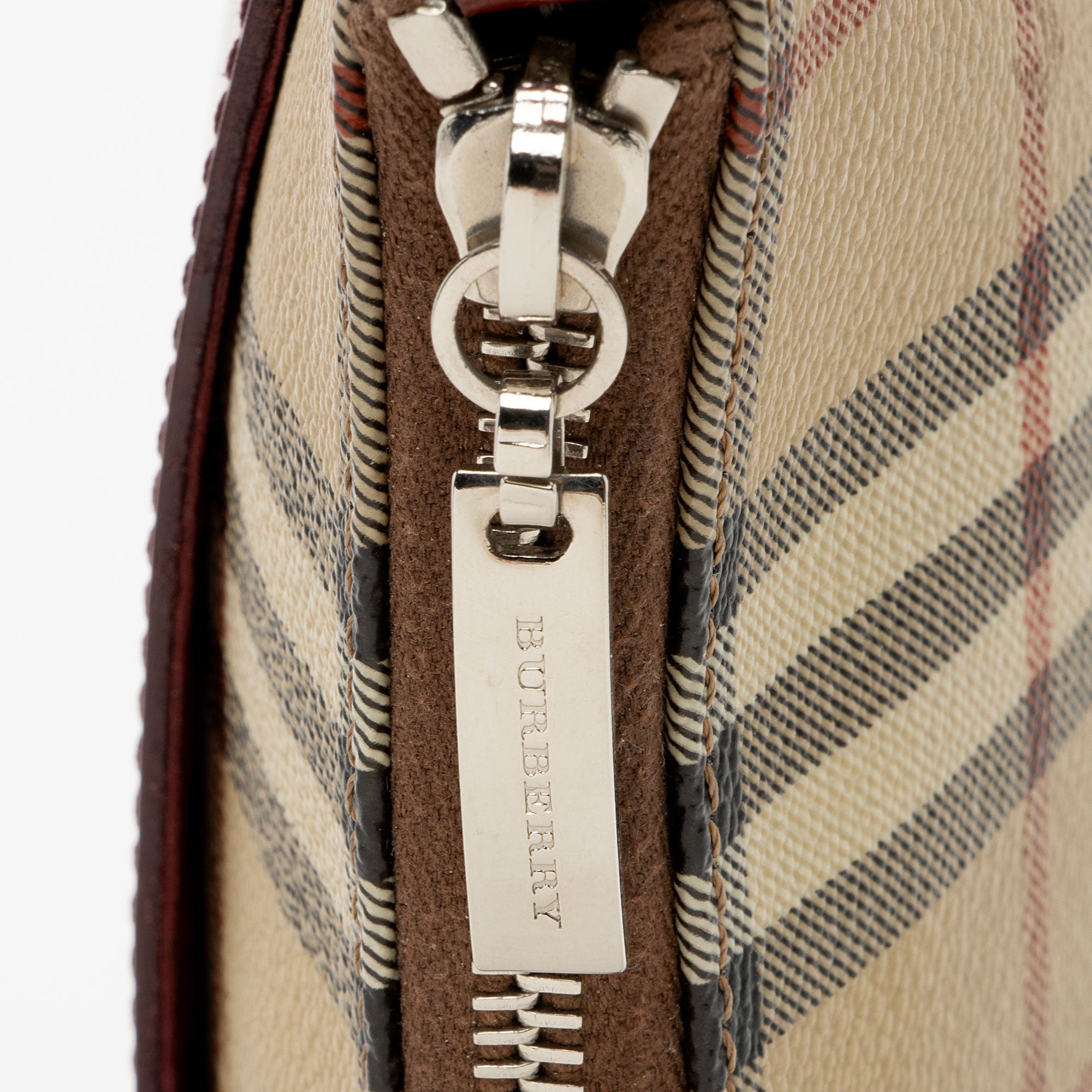Burberry Vintage Haymarket Check Pochette (SHF-eiRBCJ)