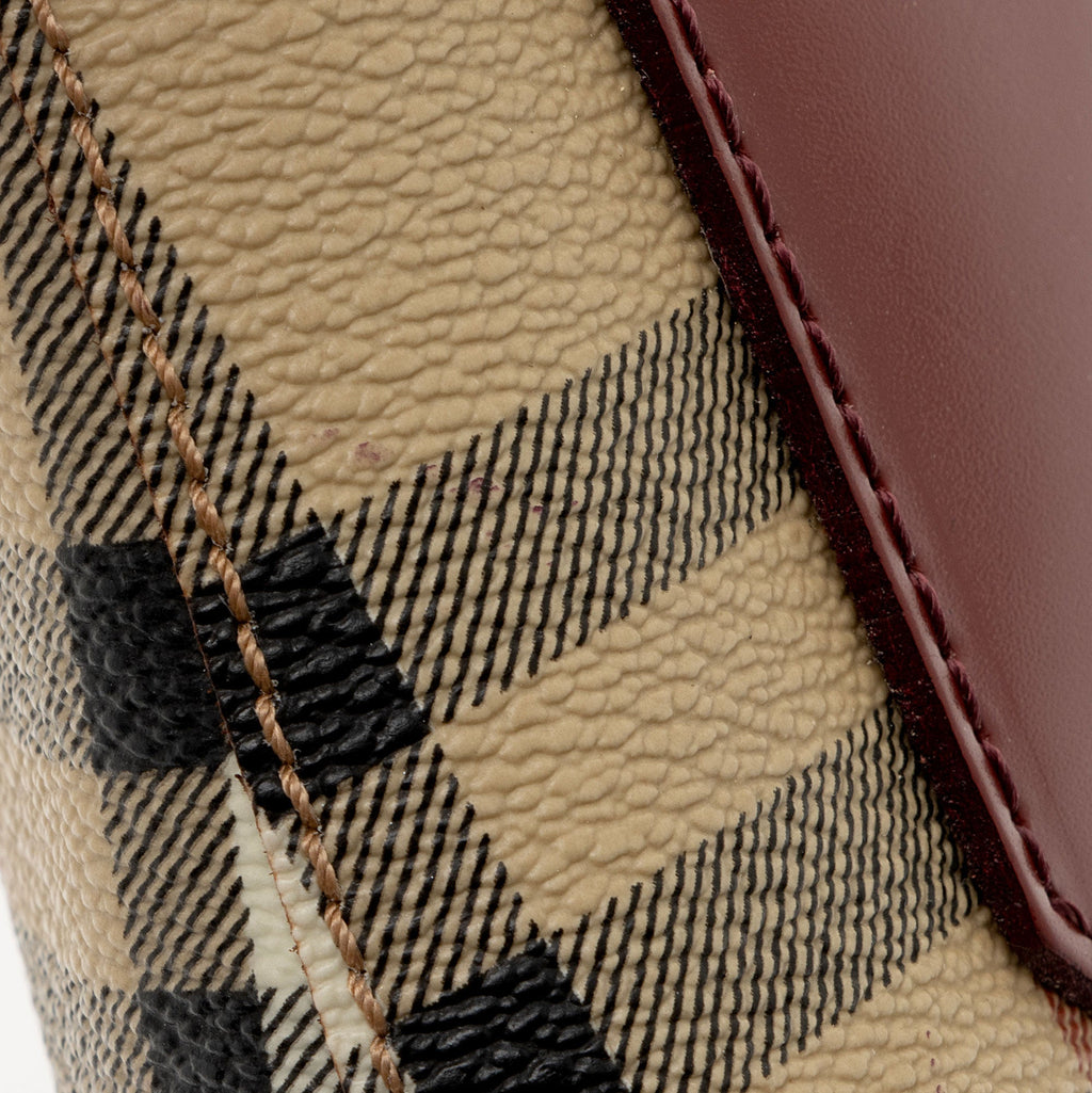 Burberry Vintage Haymarket Check Pochette (SHF-eiRBCJ)