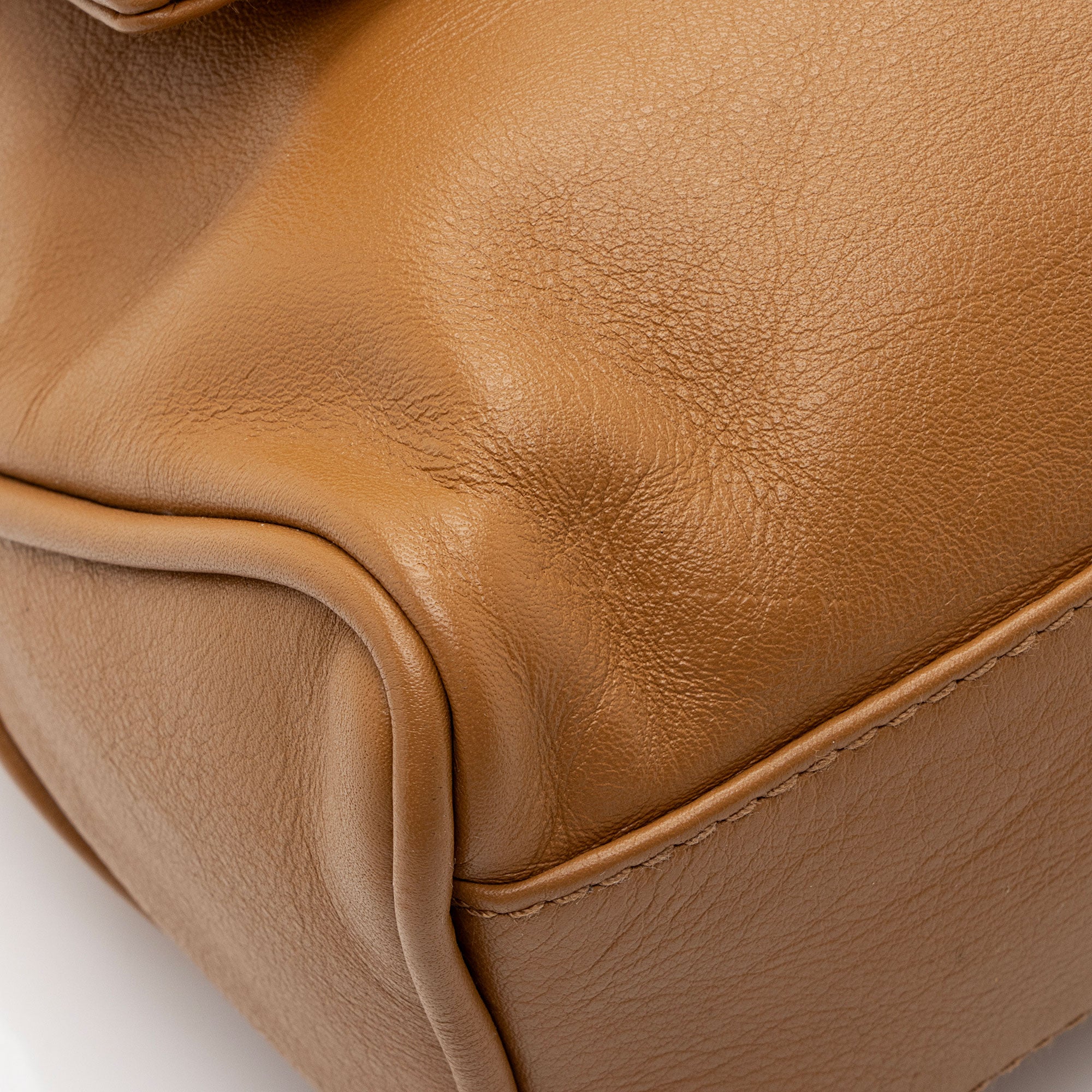 Burberry Leather Horn Toggle Shoulder Bag (SHF-9sEUeO)