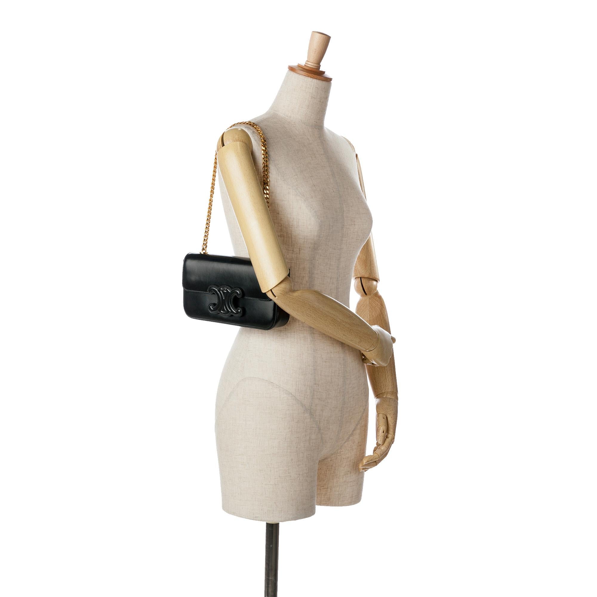 Celine Calfskin Cuir Triomphe Chain Shoulder Bag (SHG-7mujIg)
