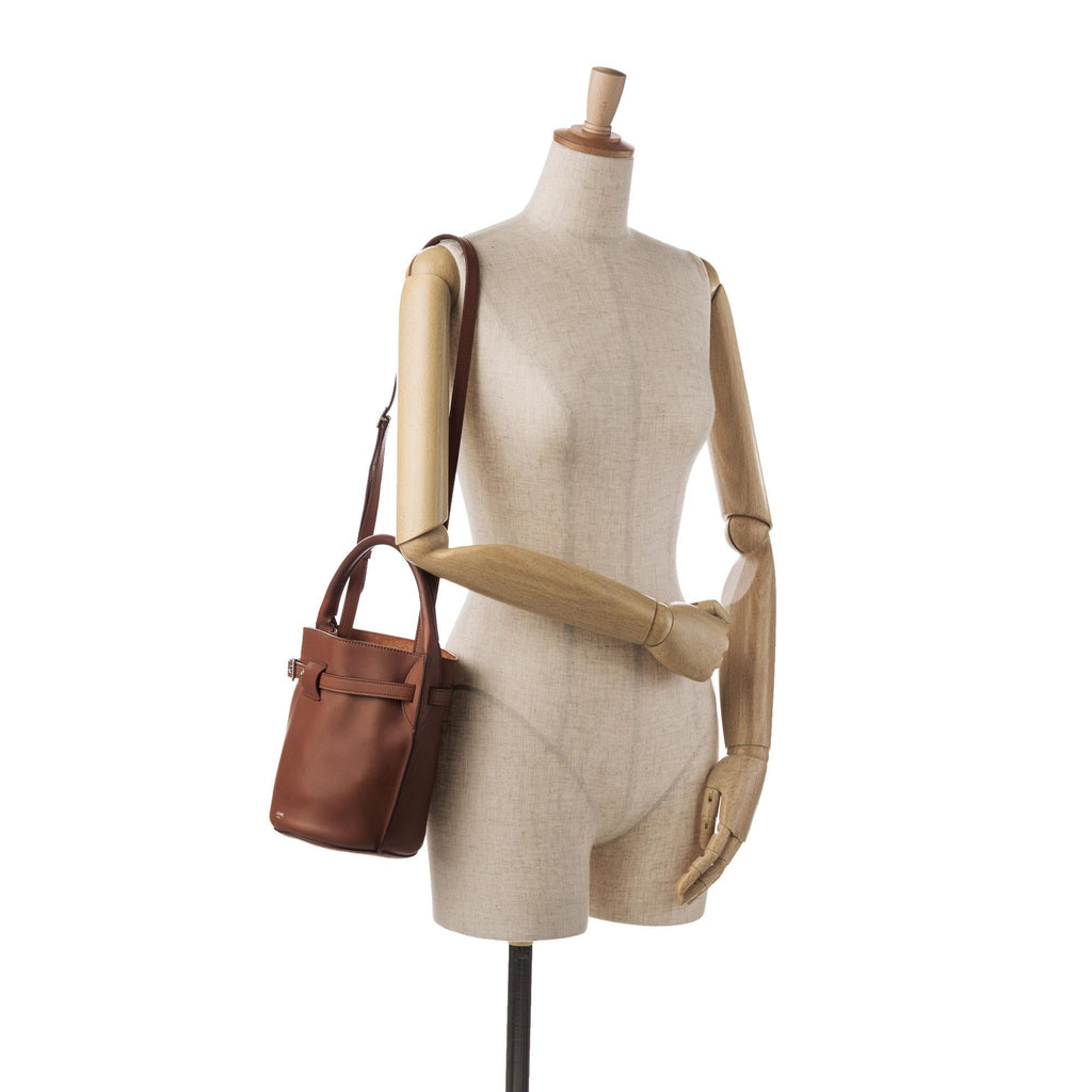 Celine Nano Big Bucket Bag (SHG-rroi0S)