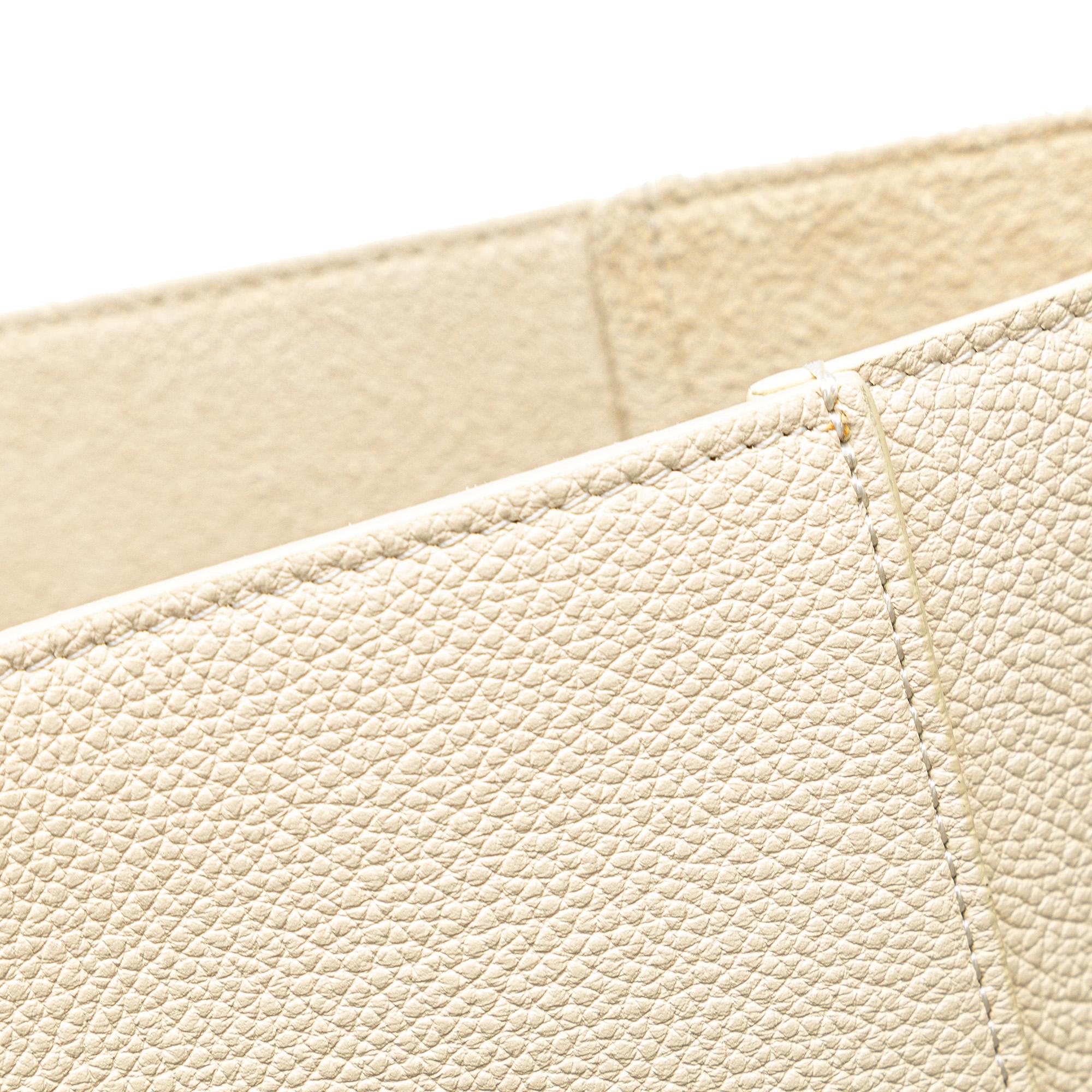 Celine Small Leather Seau Sangle (SHG-pDz63U)