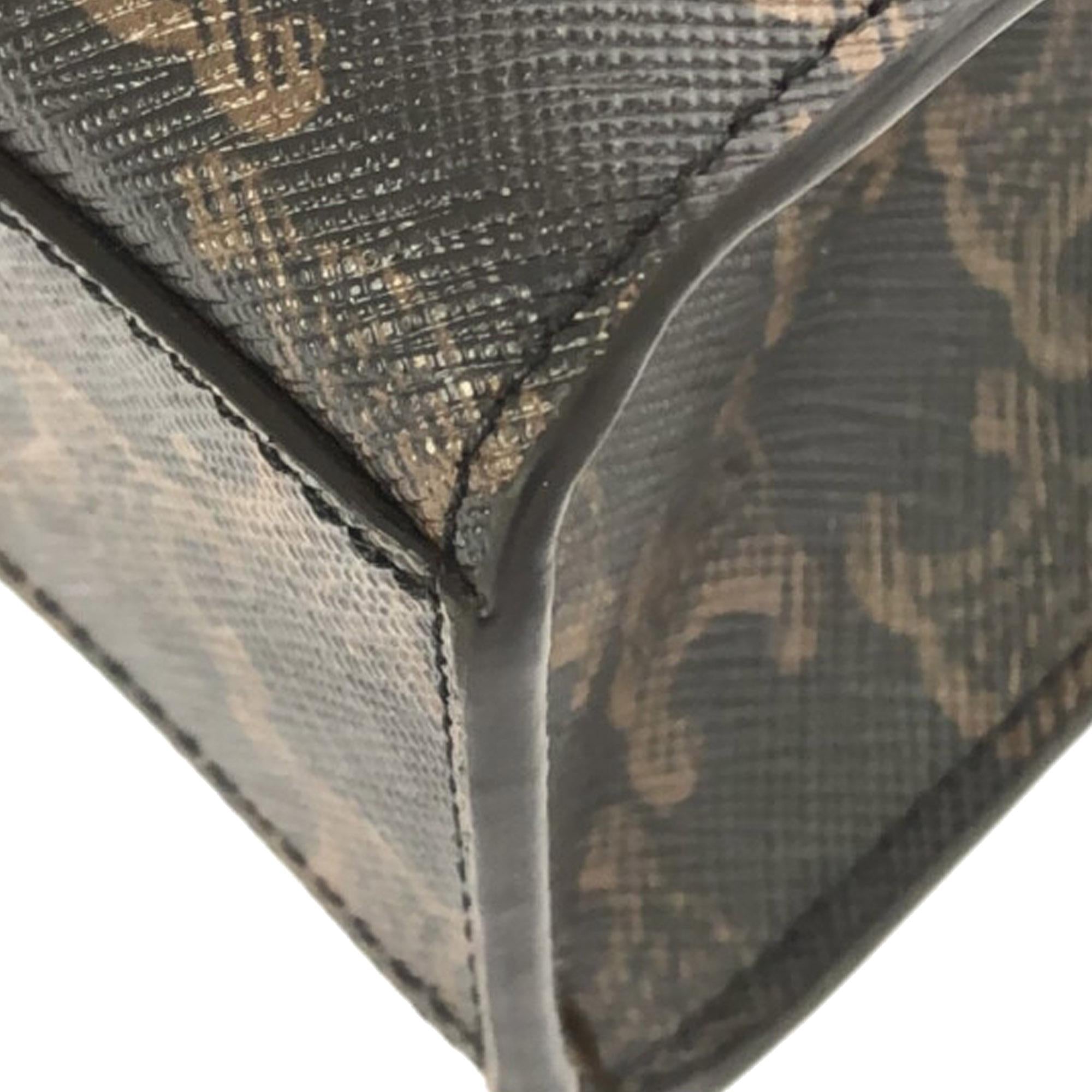 Celine Small Triomphe Vertical Cabas (SHG-M7BcMV)