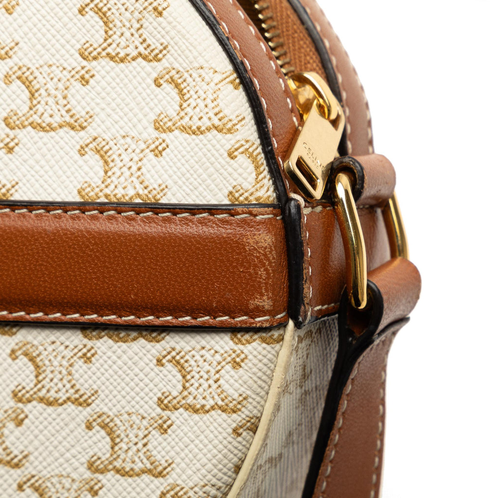 Celine Triomphe Round Purse on Strap (SHG-miPFWr)