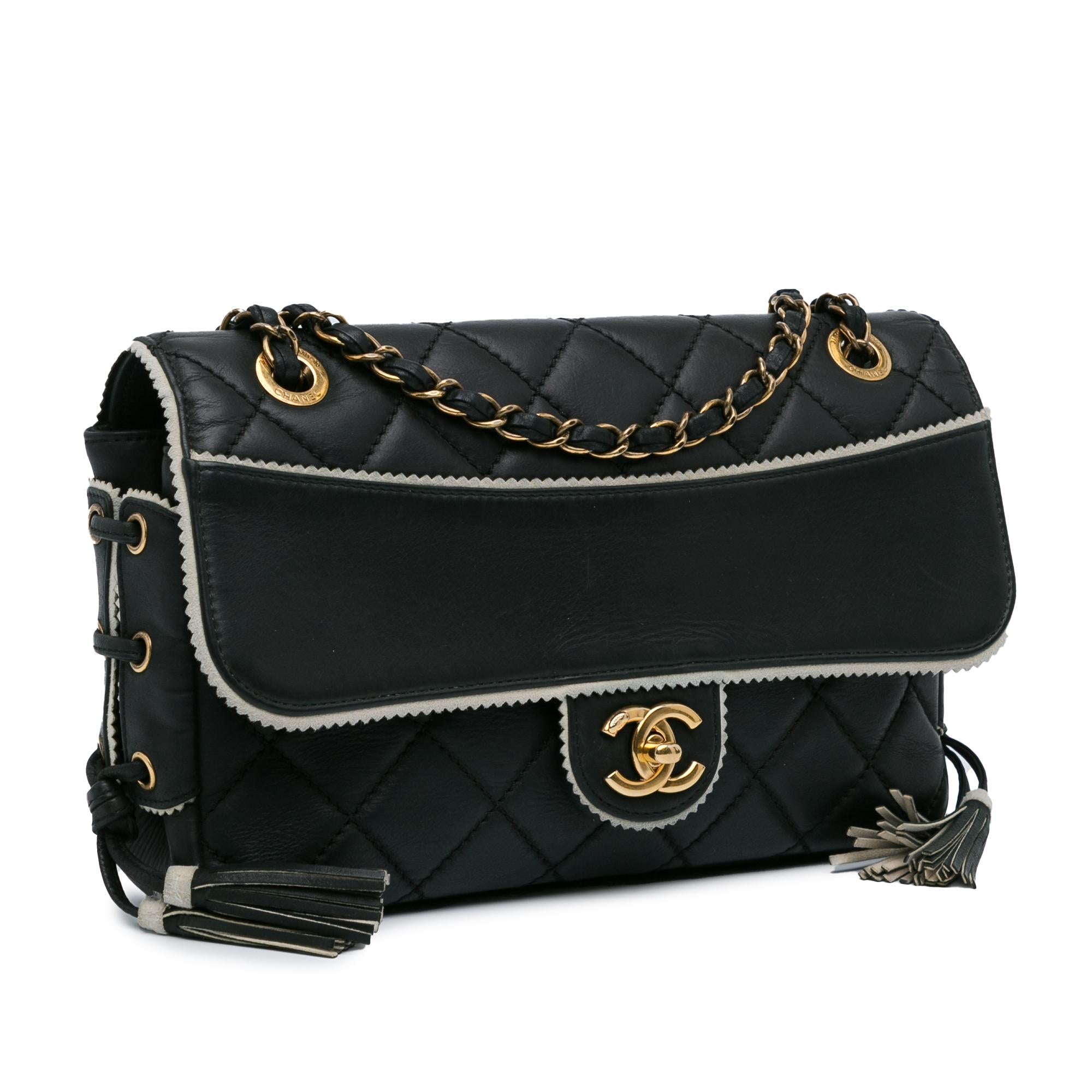 Chanel CC Quilted Lambskin Tassel and Border Embellished Flap Bag (SHG-anFwRO)