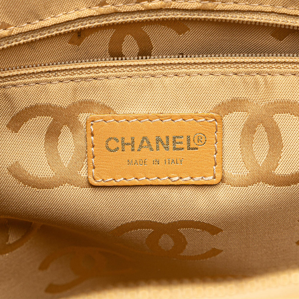 Chanel CC Wild Stitch Handbag (SHG-oe5AW6)